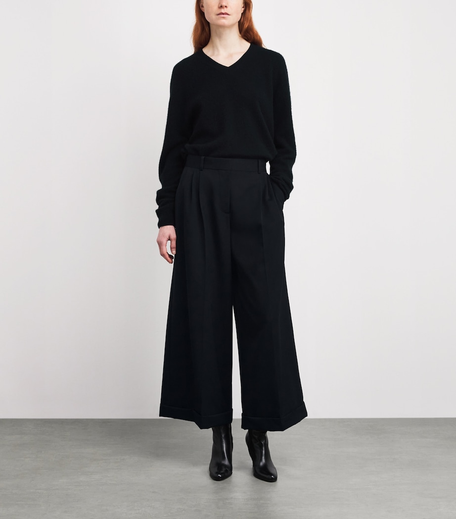 The Row Womens Numi Goat Cashmere Sweater Black Image 2