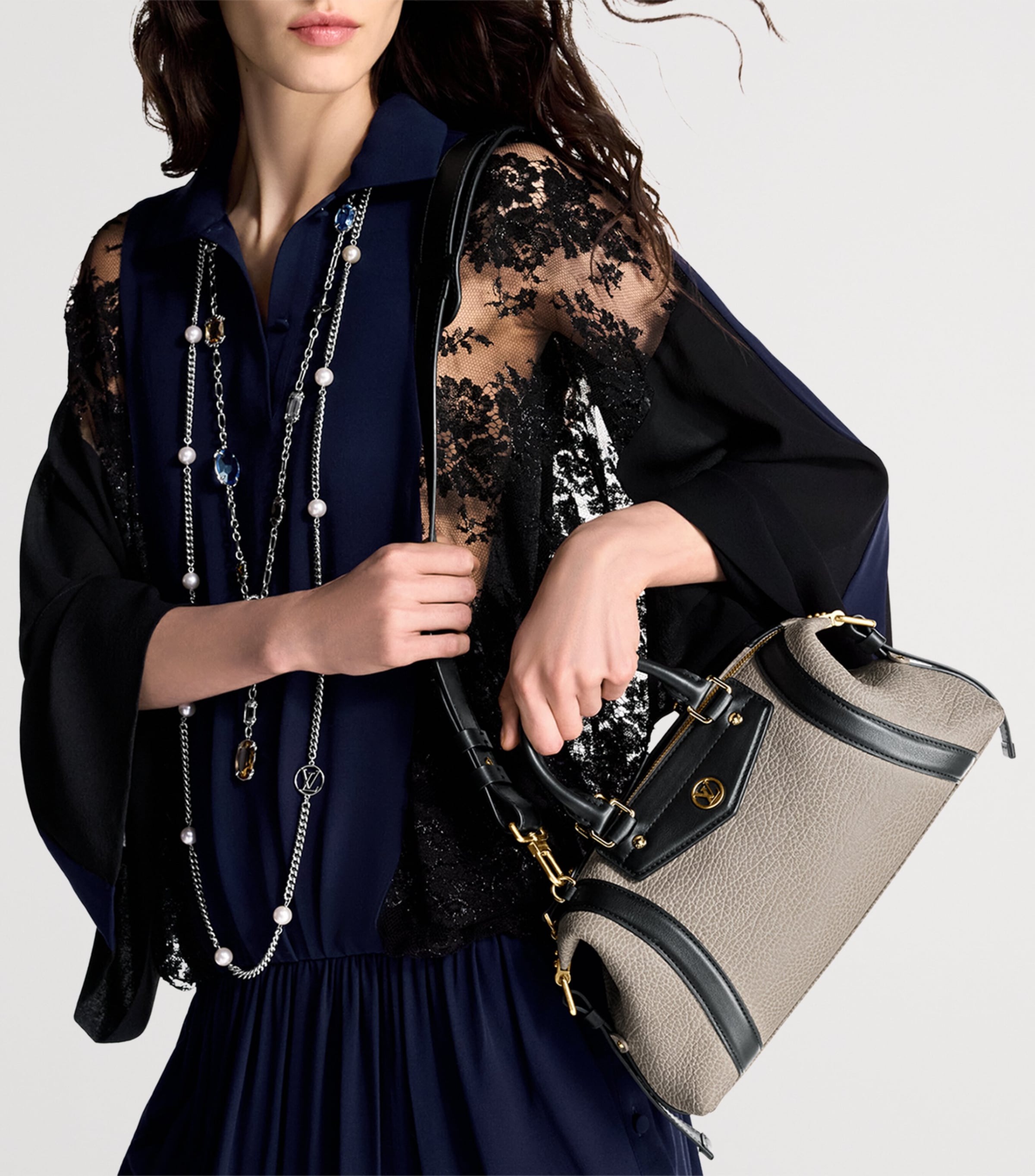 【希少】 LOUIS VUITTON Top Handle Bag 30 ハンドバッグ LOUIS VUITTON Leather LV Biker PM Top-Handle Bag | Harrods UK