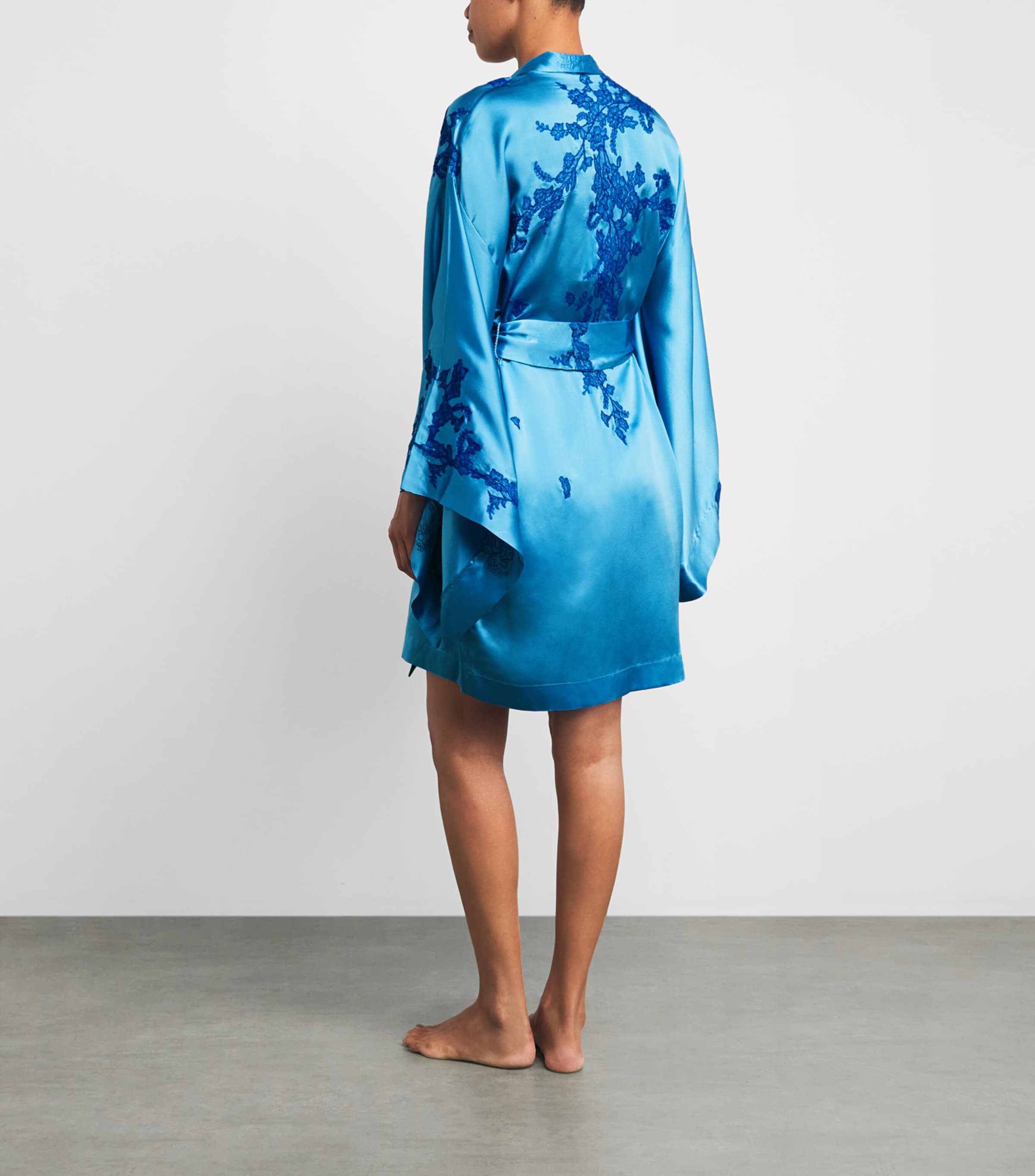 TORLOWEI Womens Silk Tokoni Short Kimono Cloud Blue/blue Image 4