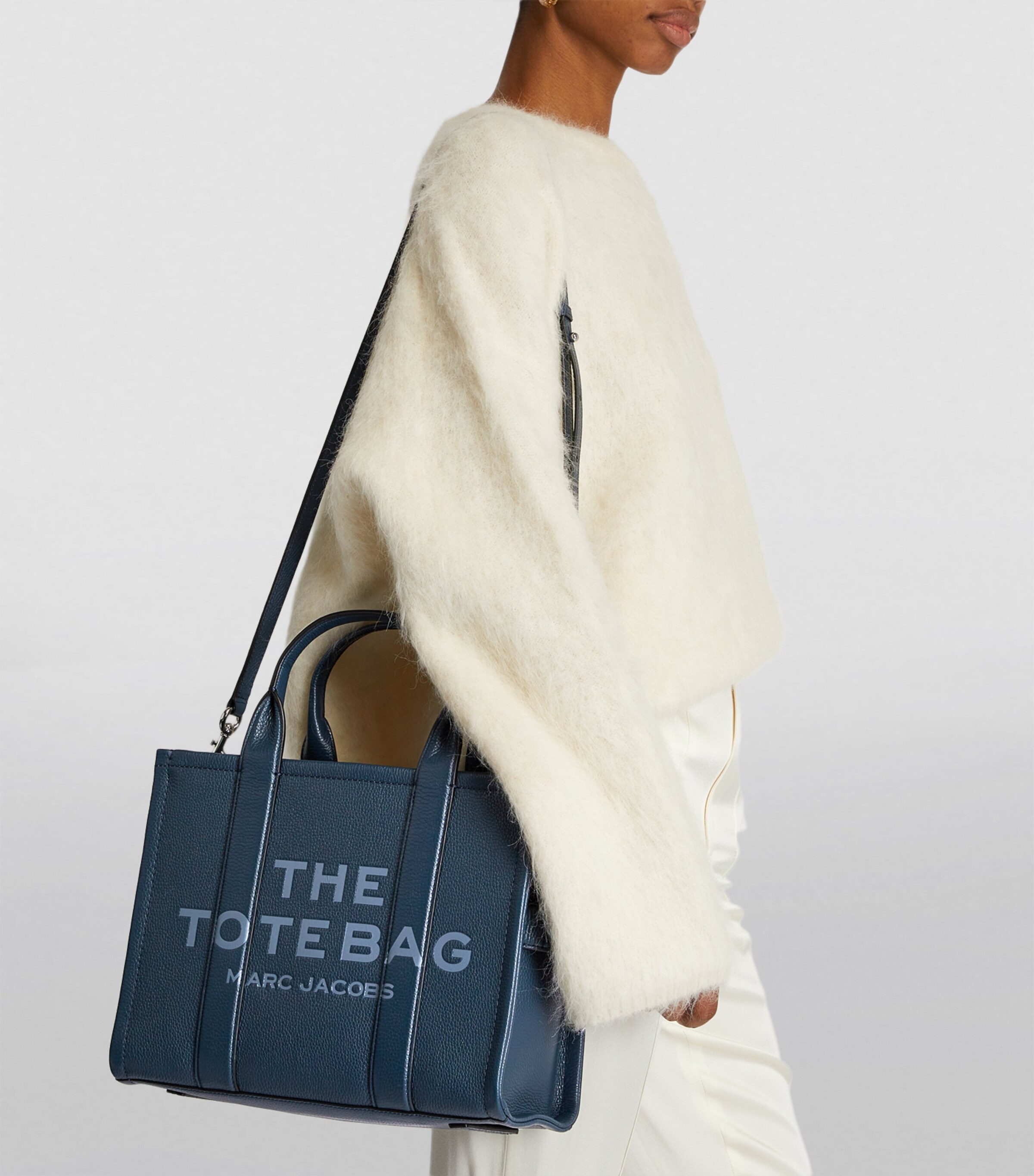 The Marc Jacobs Small Leather The Tote Bag 426 BLUE SEA Image 5