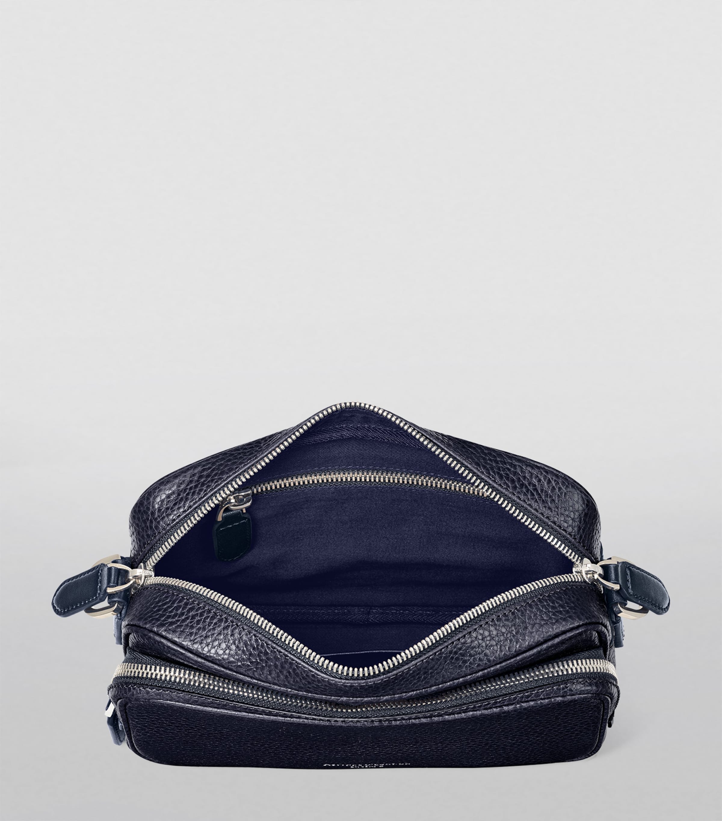 Leather Reporter East West Messenger Bag NAVY Image 4