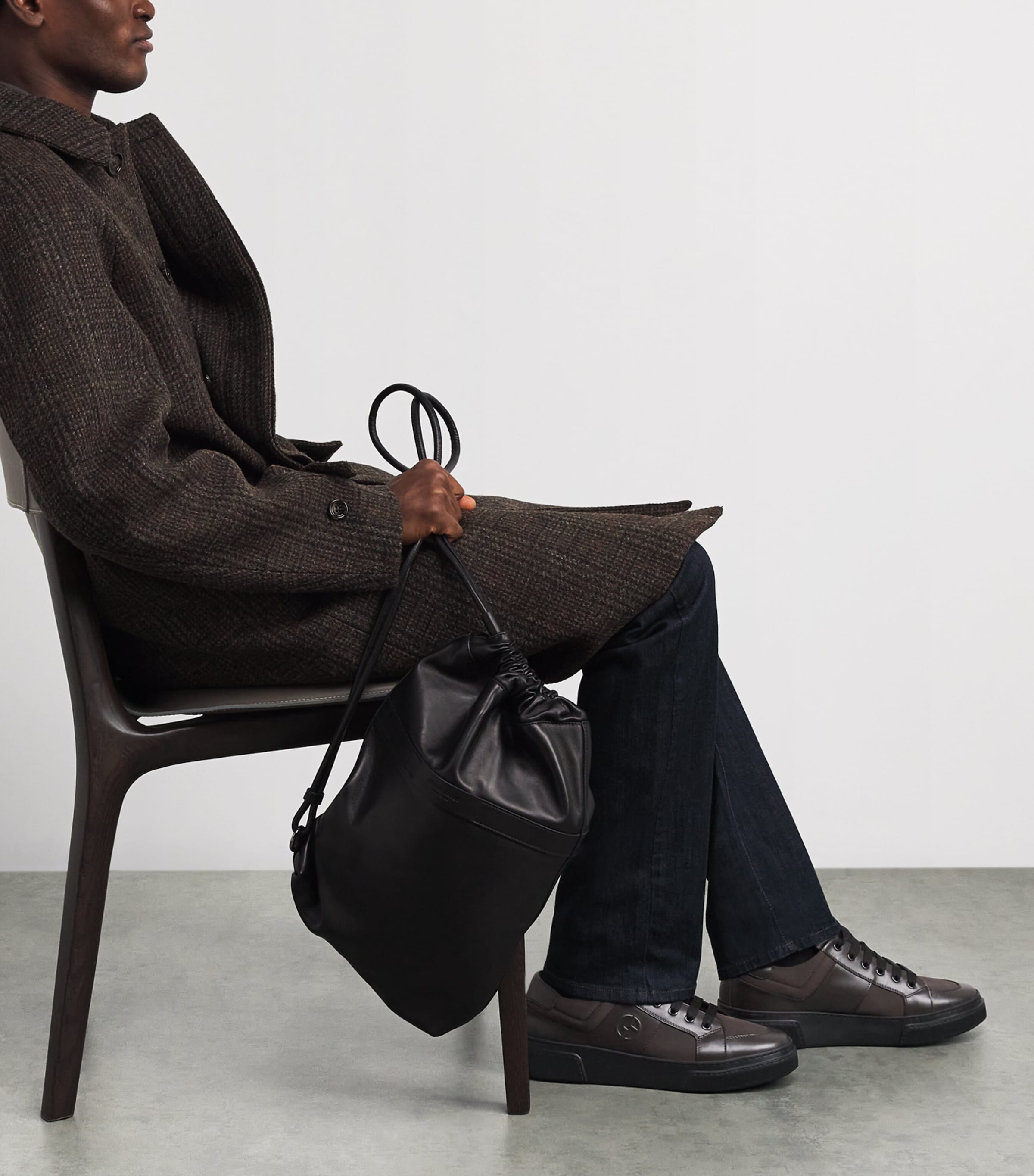 Leather Logo Sneakers M6214 Image 6