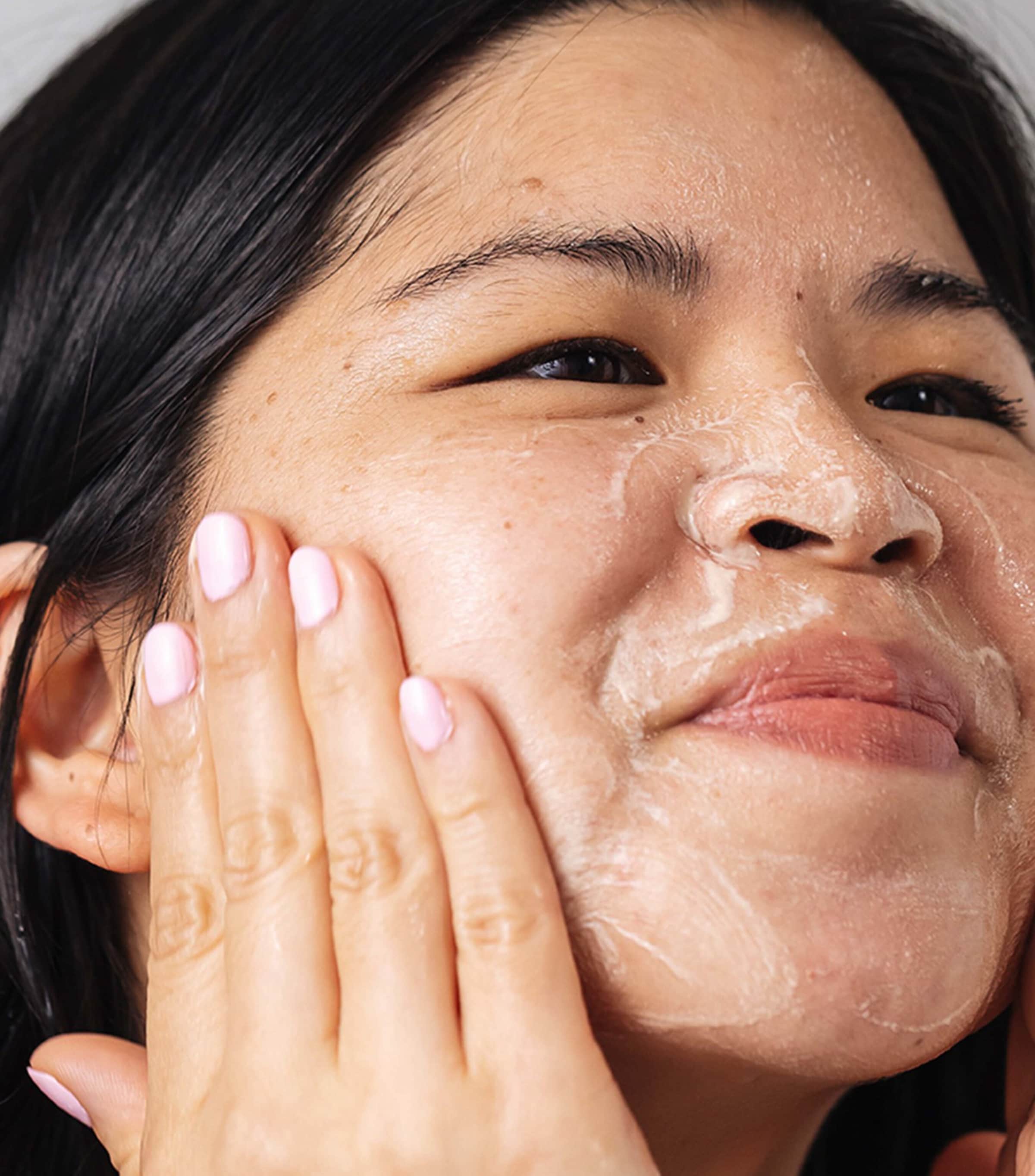 Soy Face Cleanser (150ml) NO COLOUR Image 3