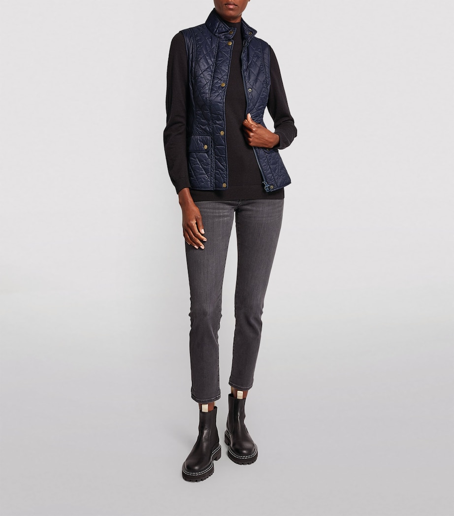 Quilted Otterburn Gilet NAVY Image 2