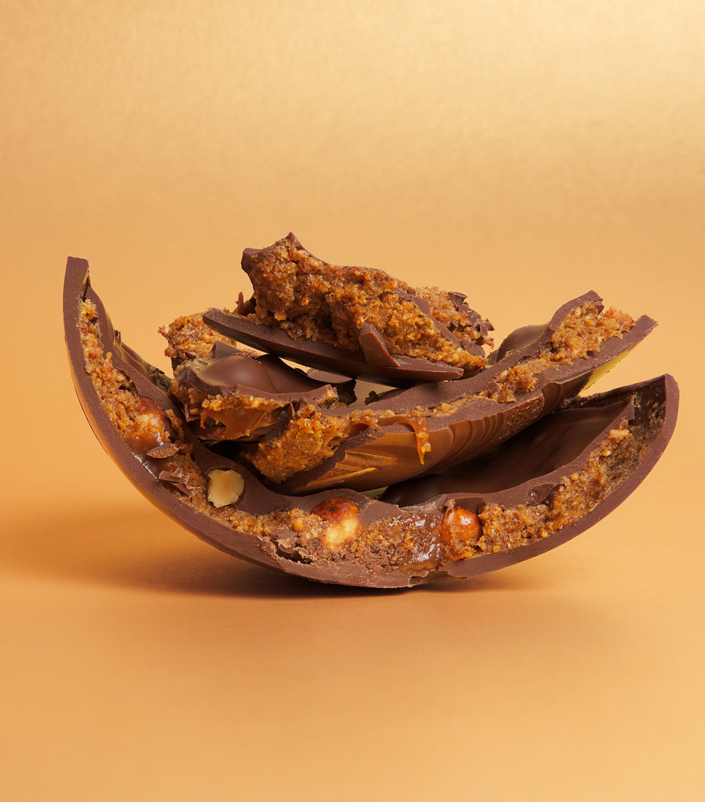 Harrods Decadent Salted Caramel And Hazelnut Praline Easter Egg Image 3