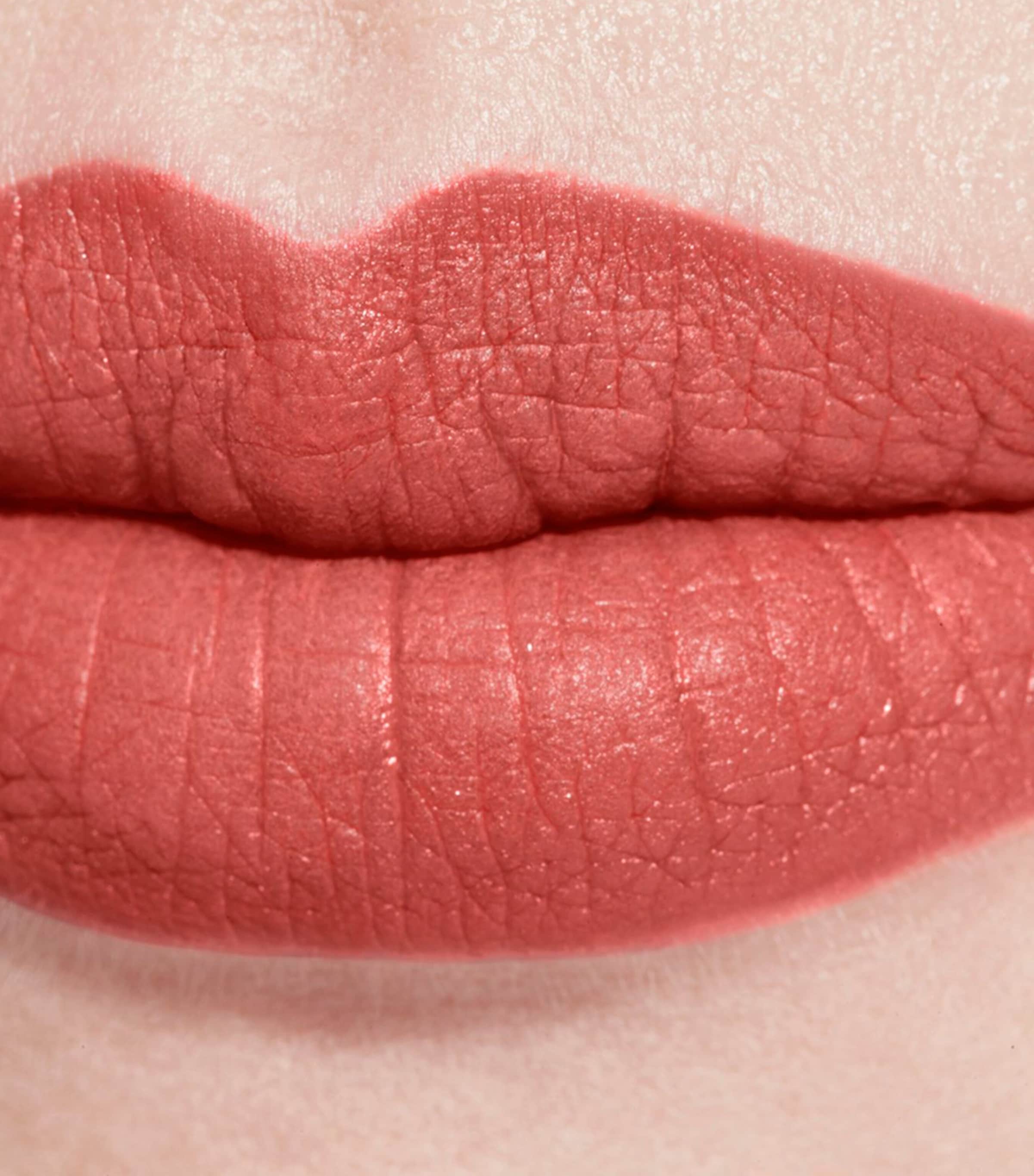 ROUGE ALLURE VELVET LES PERLES Luminous Matte Lip Colour 457 ECLATANTE Image 3