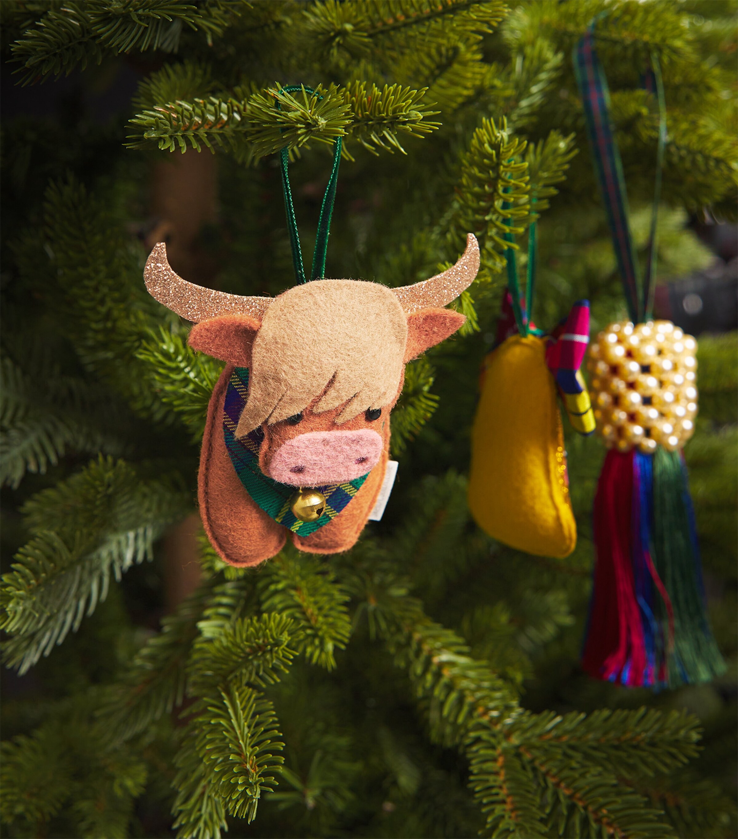 SKETCH.STITCH.LOVE Highland Cow Tree Decoration Brown/multi Image 2