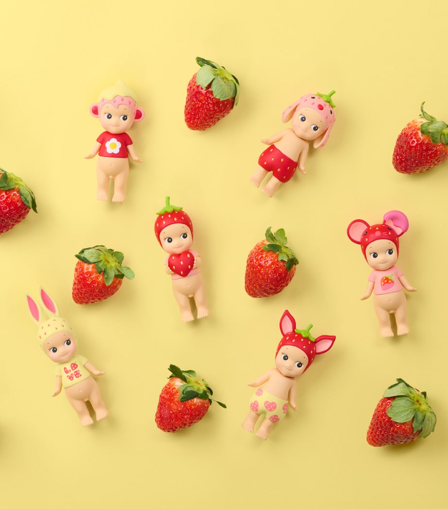 Sonny Angel Strawberry Love Series Minifigure Blind Box Image 3