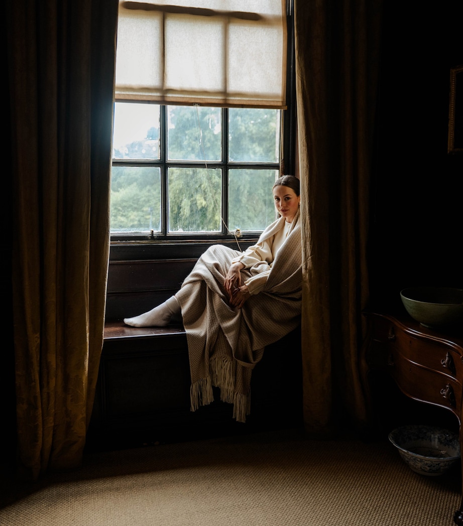 Alpaca-Blend Woodland Inkcap Throw (153cm x 230cm) CARAMEL Image 5