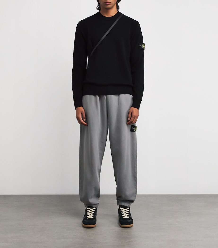 Wool-Blend Crew-Neck Sweater V0020 Image 2