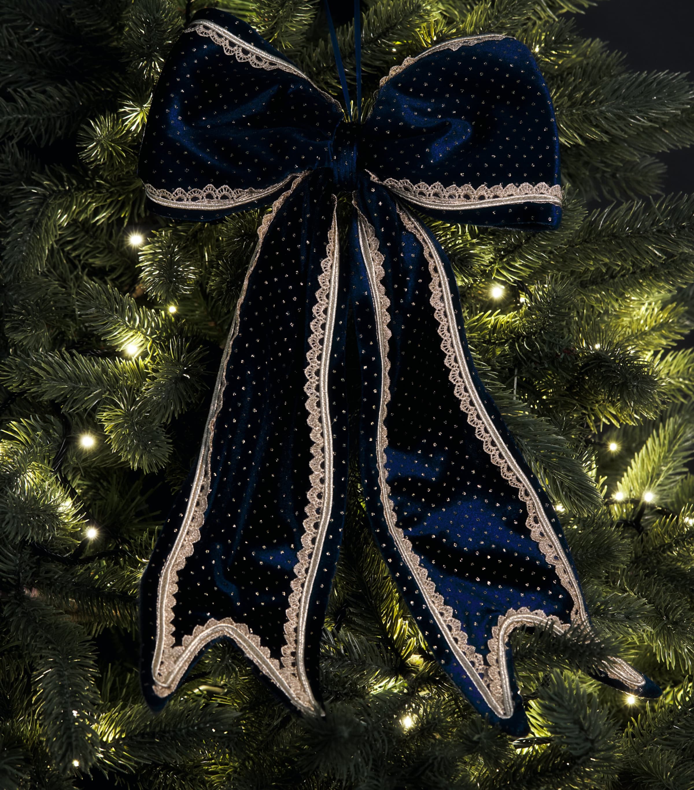 Luxury Garland Velvet and Lace Bow Tree Decoration Midnight Blue Image 3