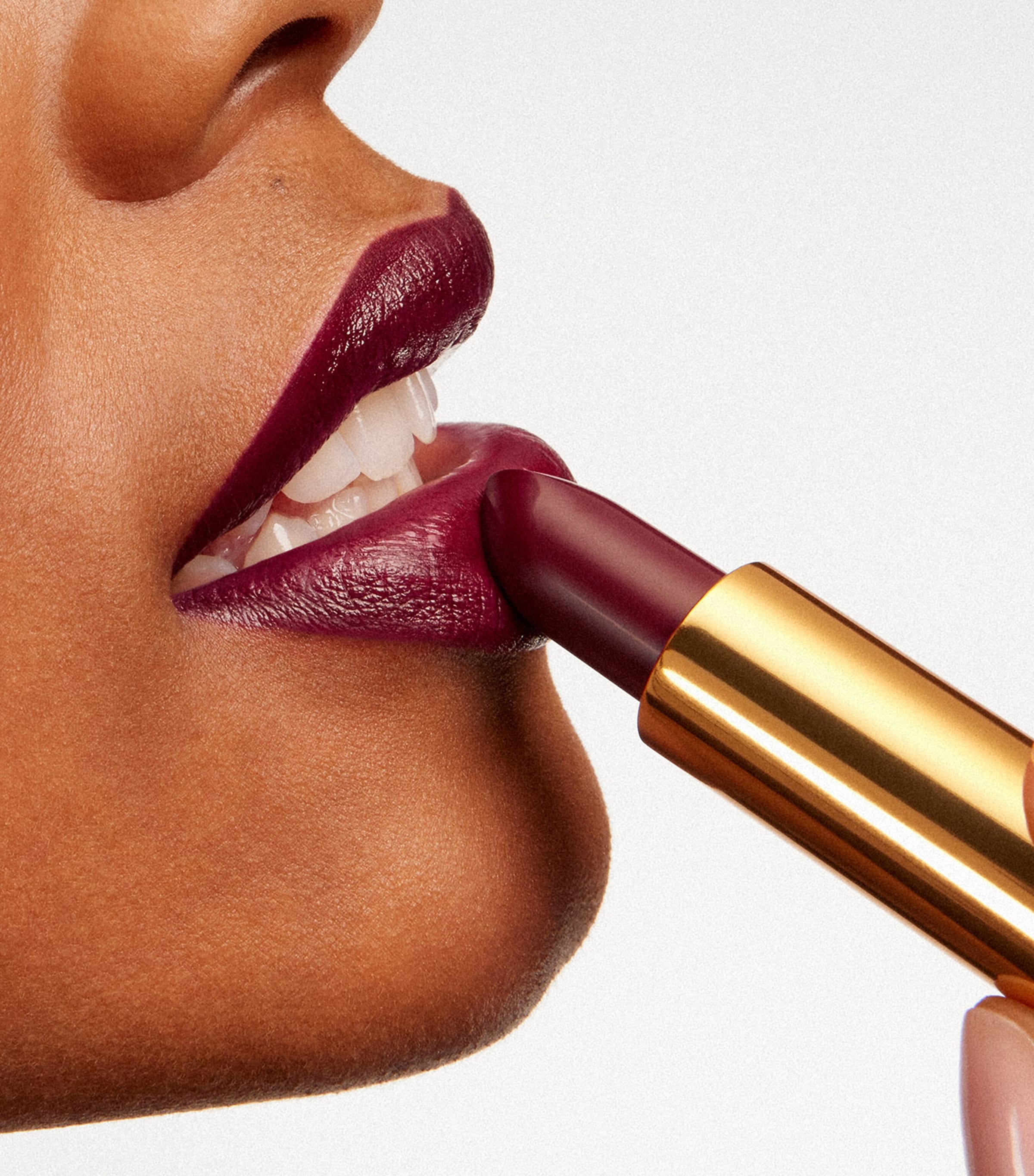 Carolina Herrera Fabulous Kiss Satin Lipstick Refill Image 5