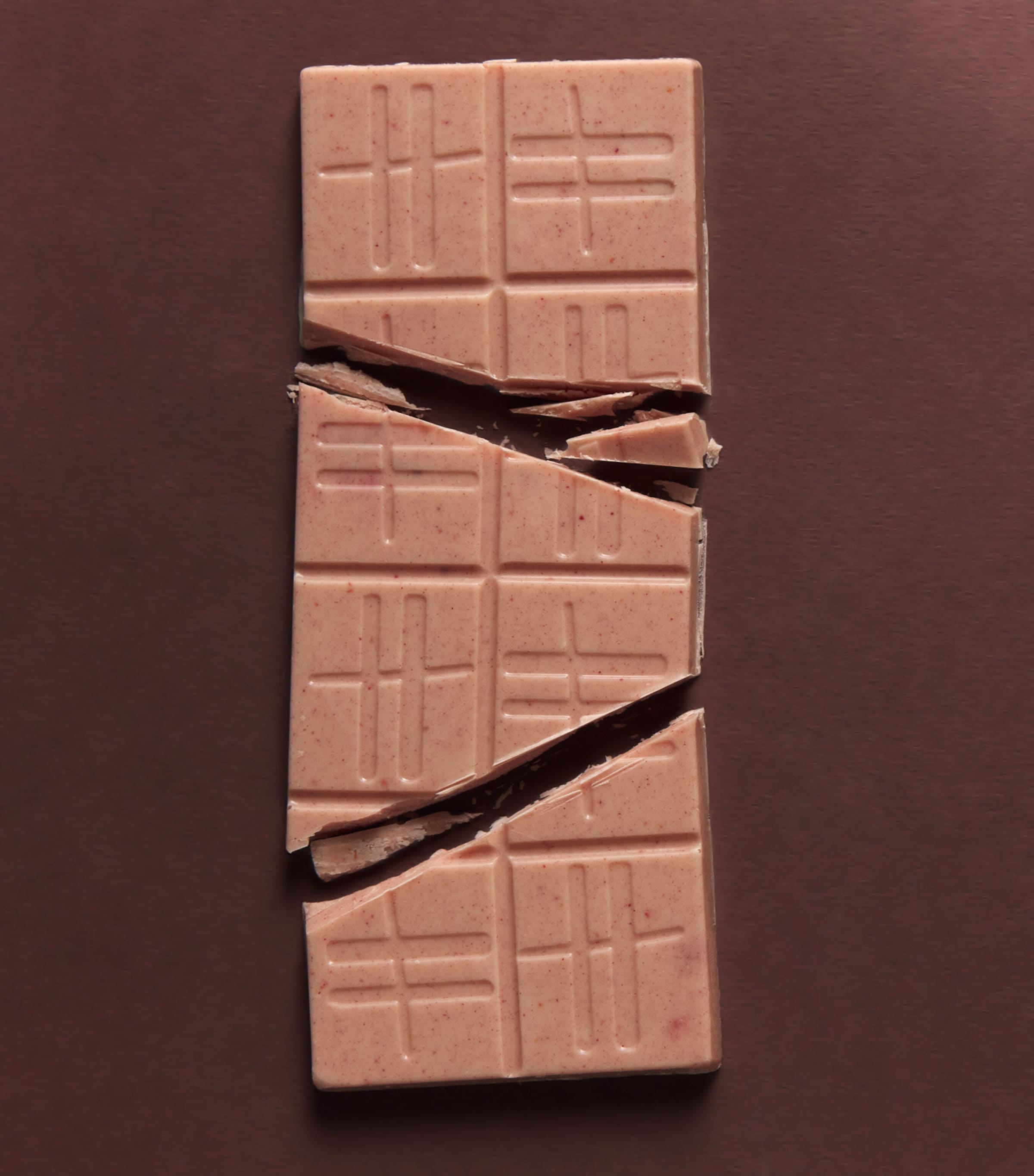 Harrods White Chocolate Raspberry Bar (80g) Image 2