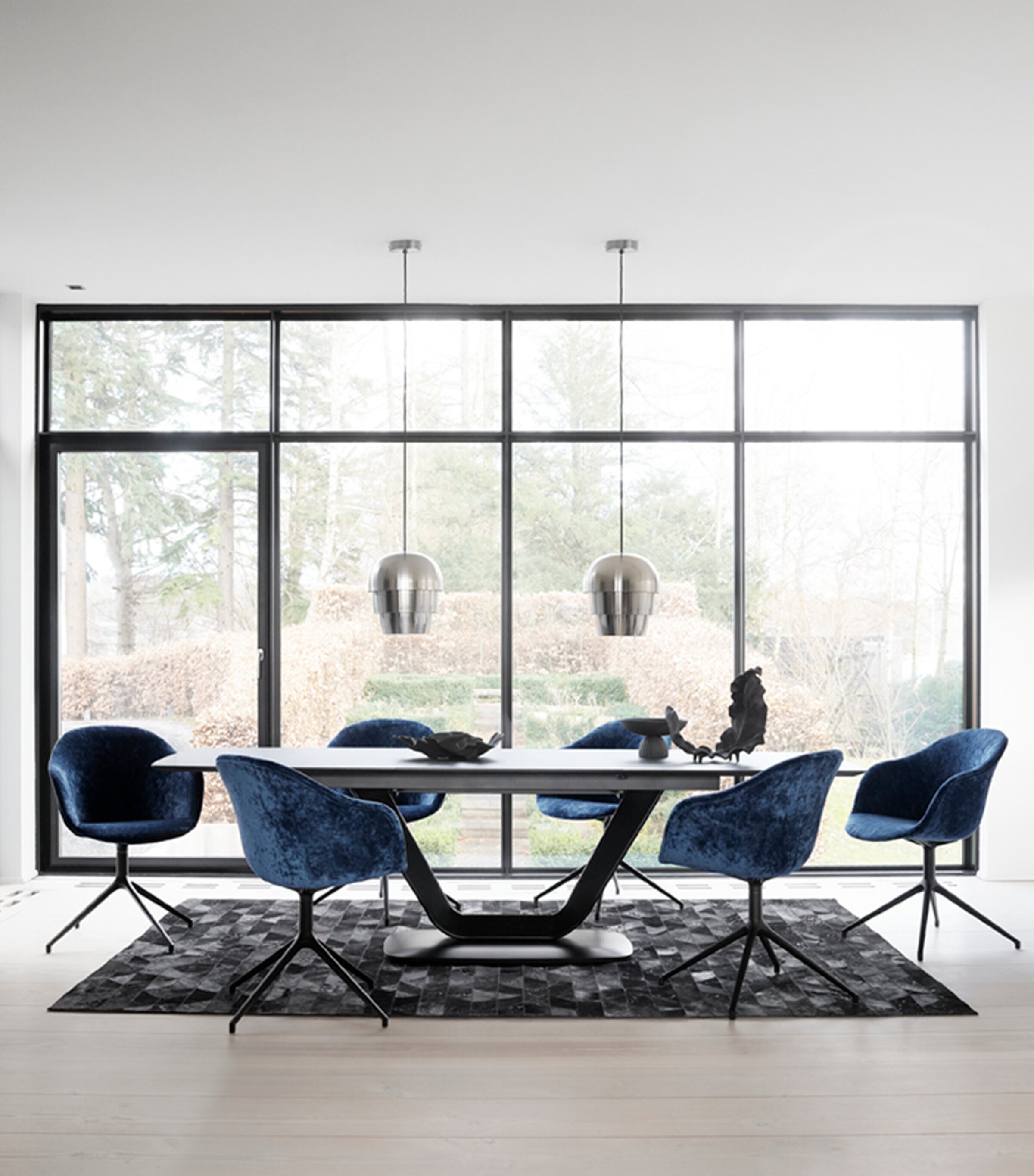 BoConcept Alicante Extendable Dining Table Image 4