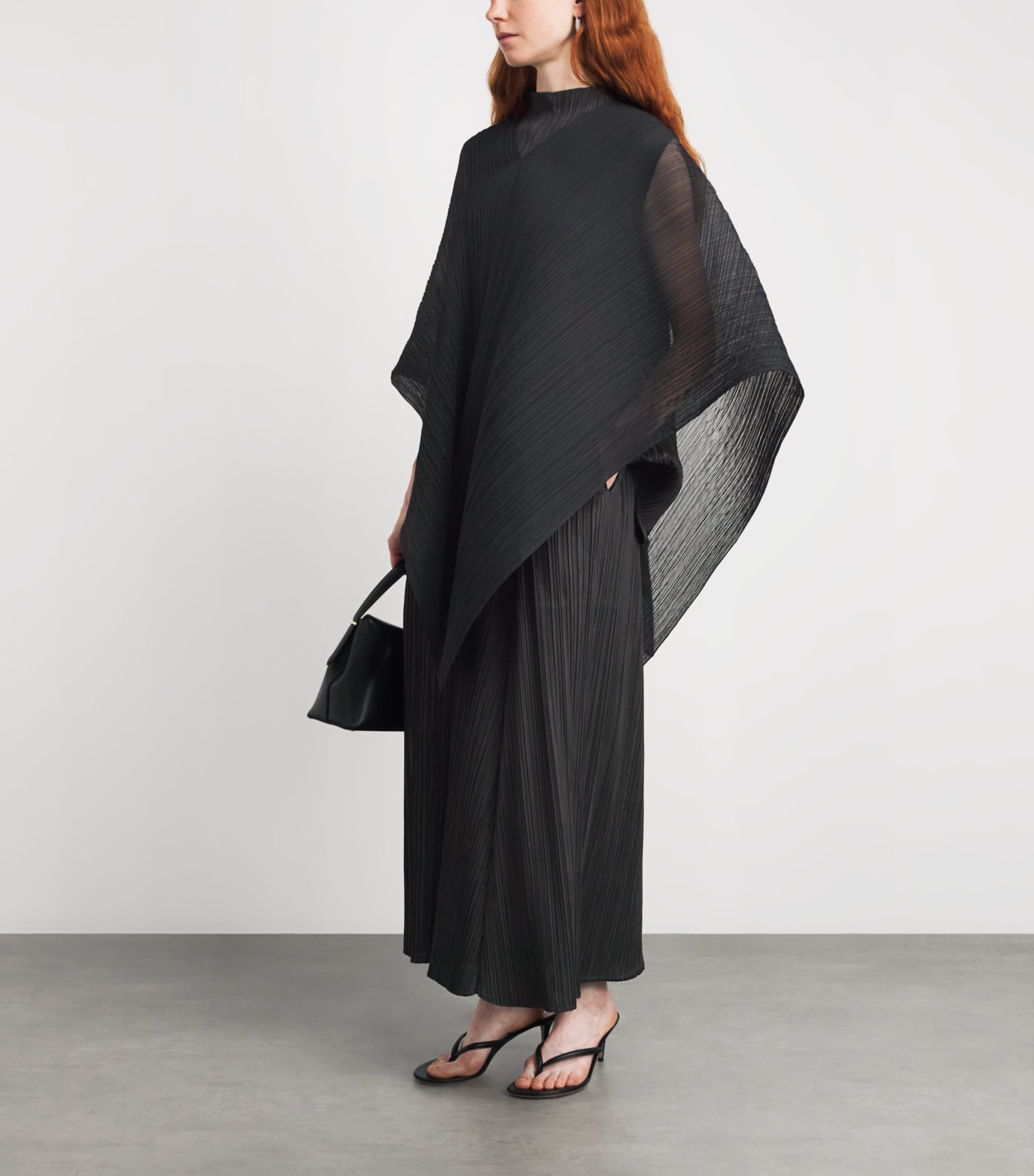 Pleats Please Issey Miyake Womens Madame-T May Stole Black Image 2