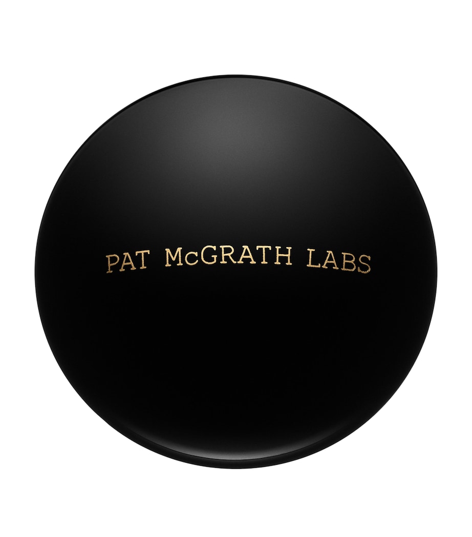 Skin Fetish: Sublime Perfection Under-Eye Powder YELLOW Image 3