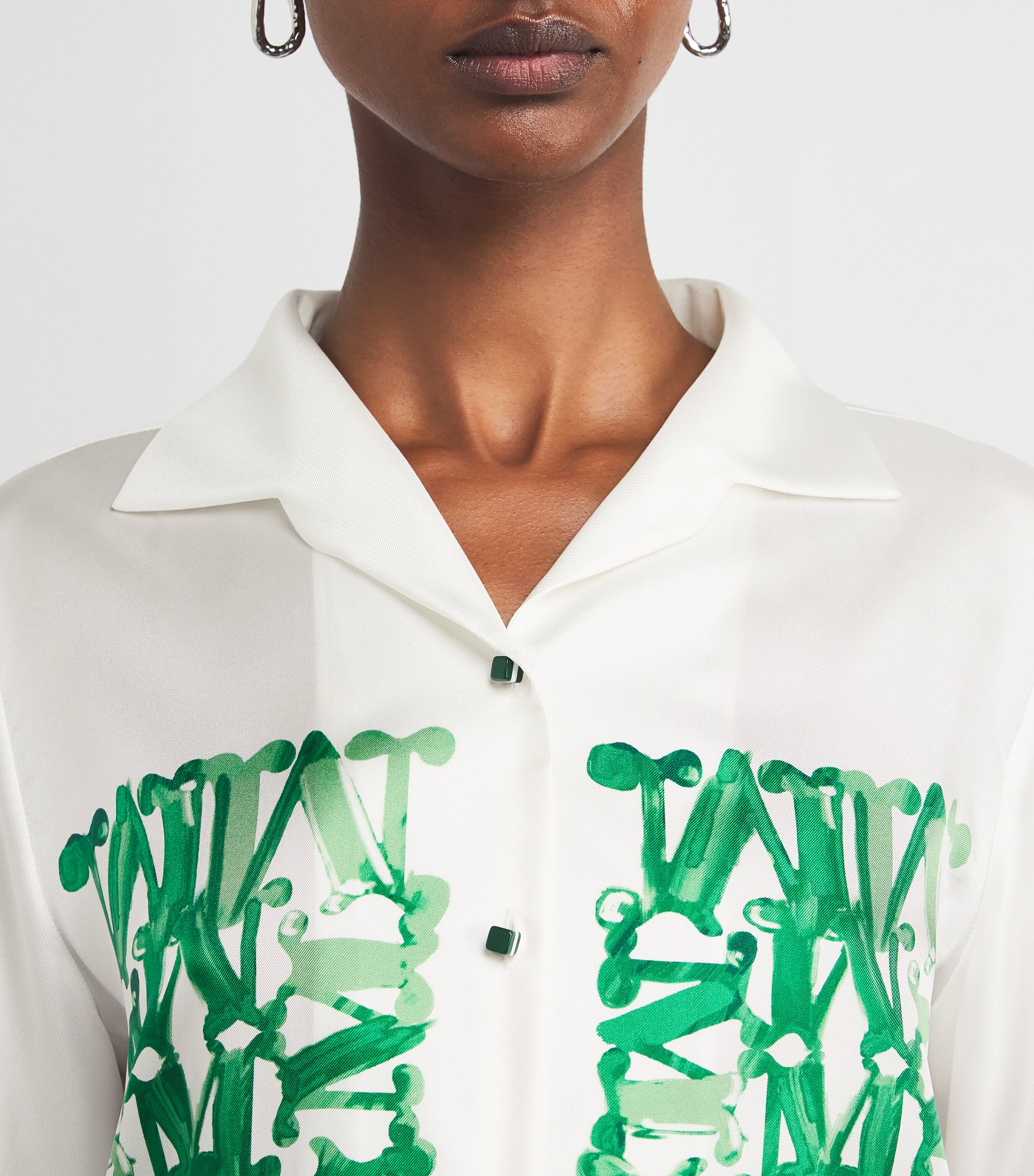 ★Max mara★ 25SS Pio シルクシャルメーズシャツ Max Mara Green Silk Monogram Print Shirt | Harrods US