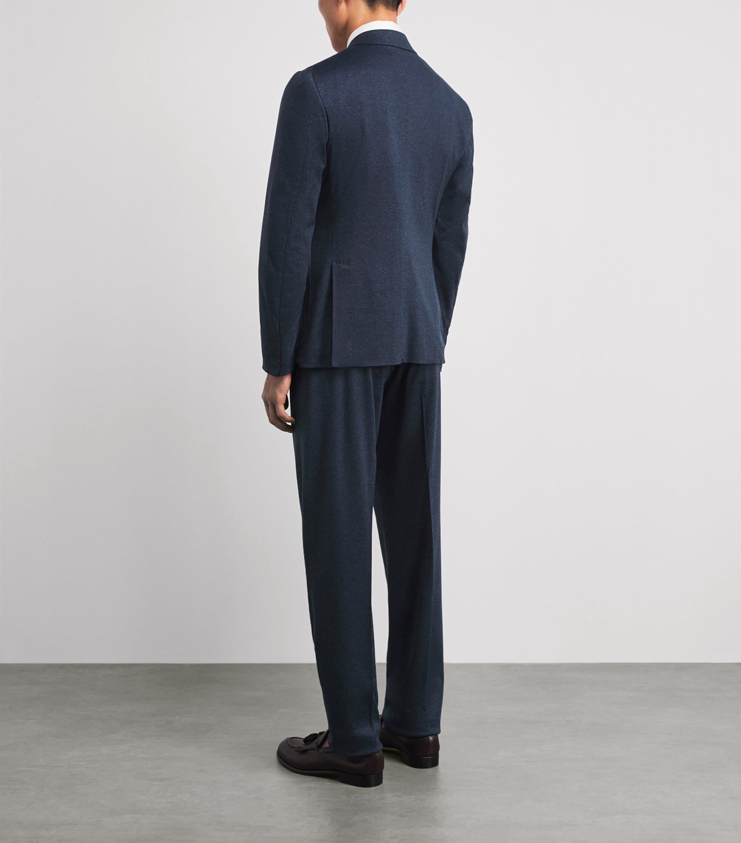 Isaia Mens Silk-Cotton Capri 2-Piece Suit Image 4