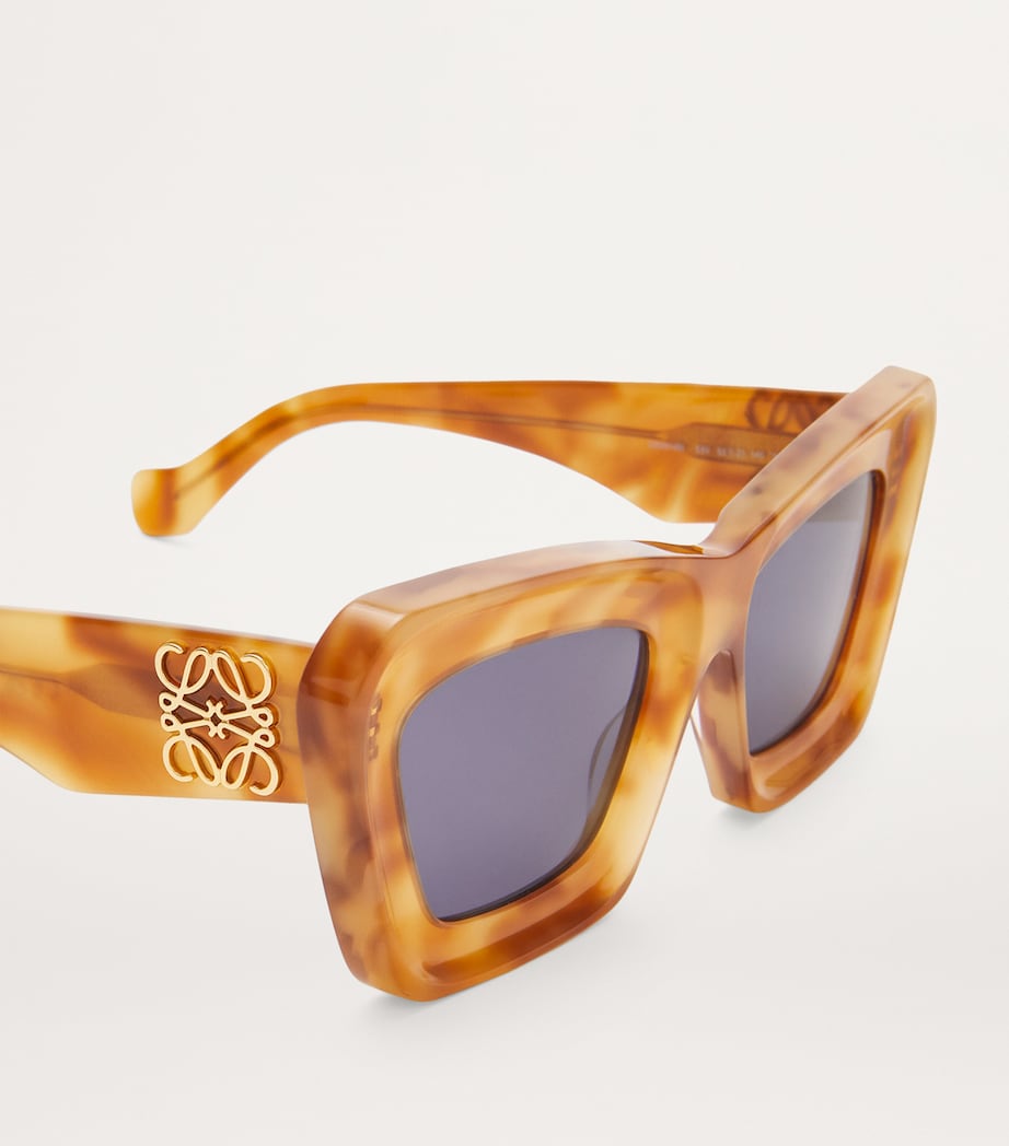 LOEWE Bevelled Cat Eye Sunglasses Shiny Blonde Havana/ Image 4