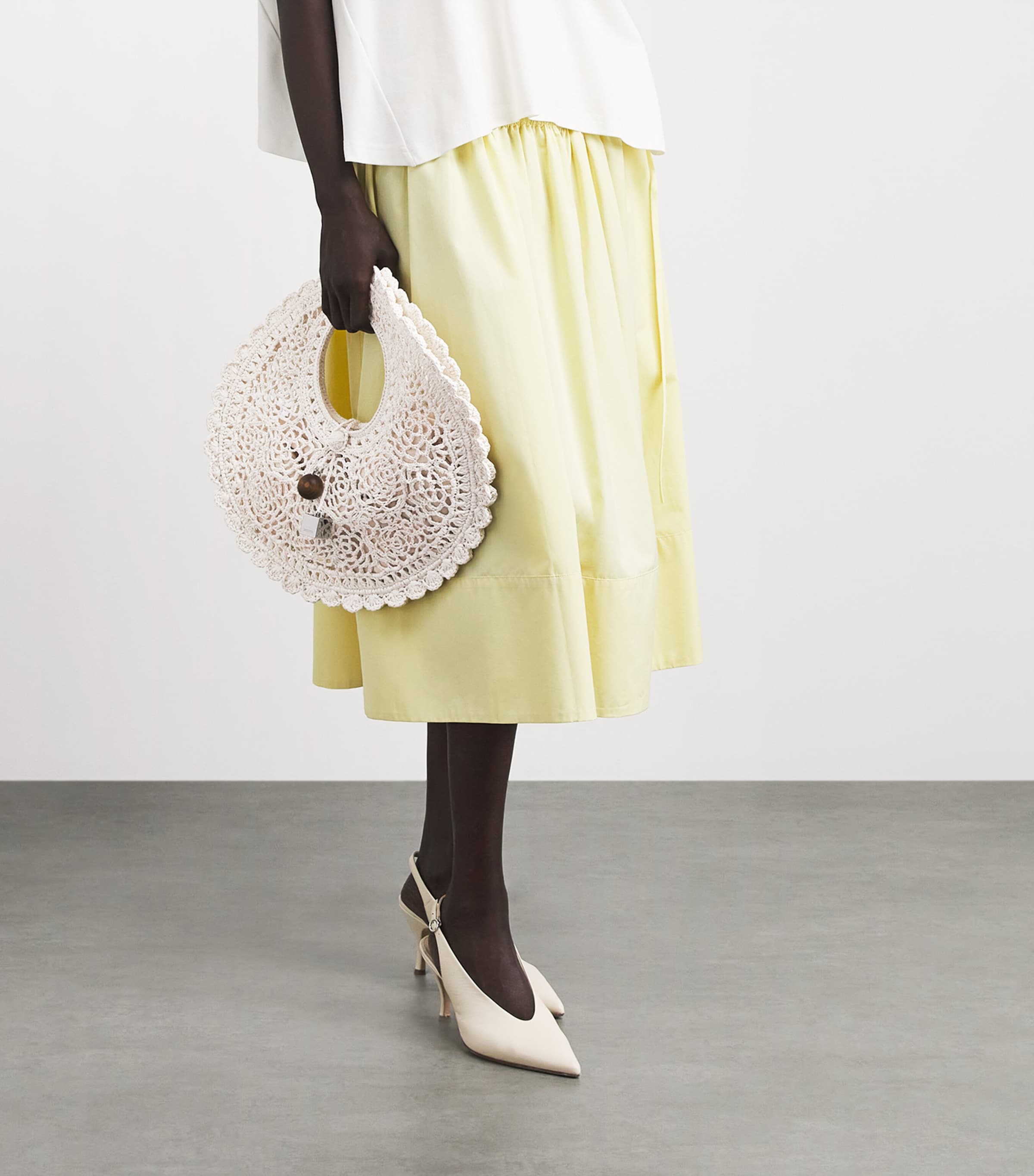 Jacquemus Raffia Lace Spiaggia Top-Handle Bag White Image 4