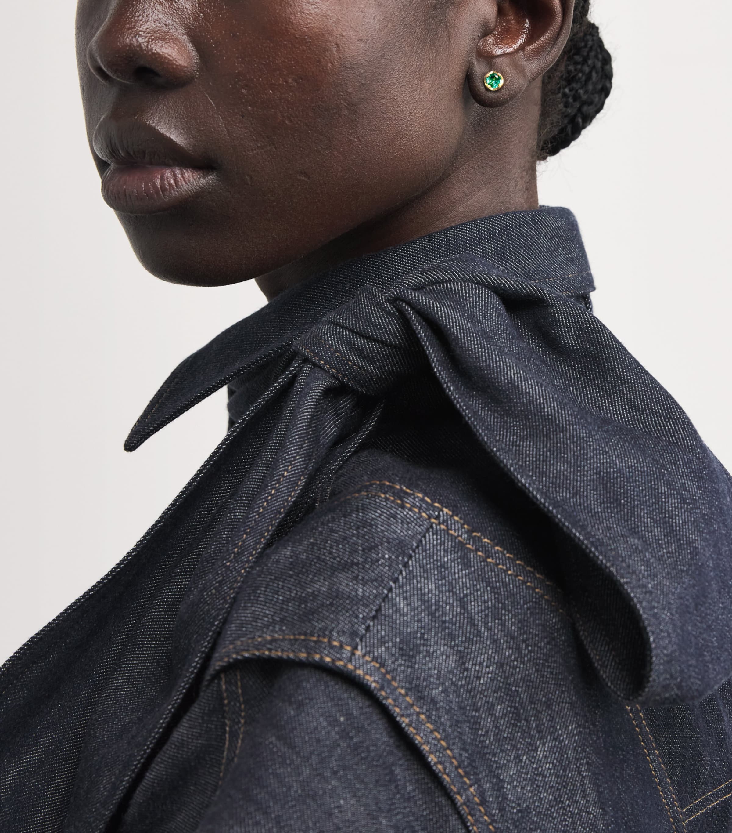 Medium Yellow Gold and Emerald Stud Earrings YELLOW GOLD Image 2