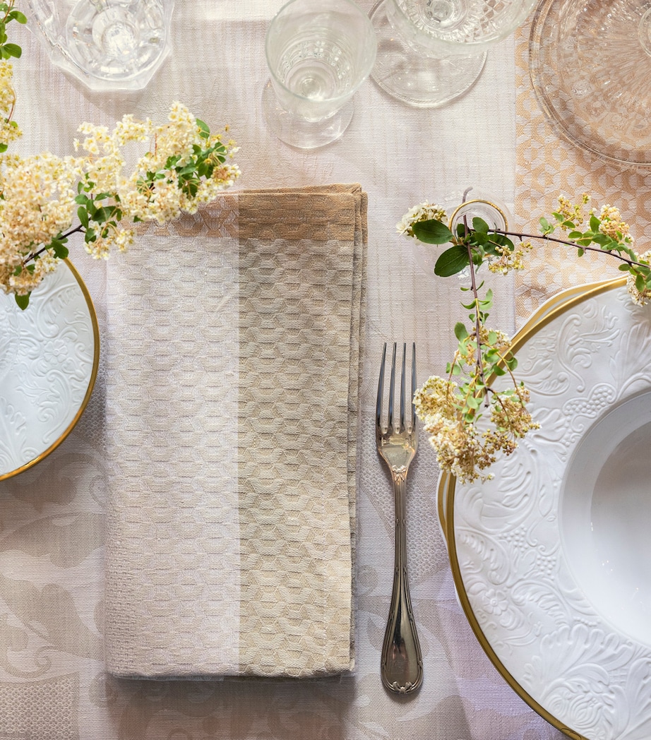 Linen Évasion Céleste Napkin (58cm x 58cm) BEIGE Image 2