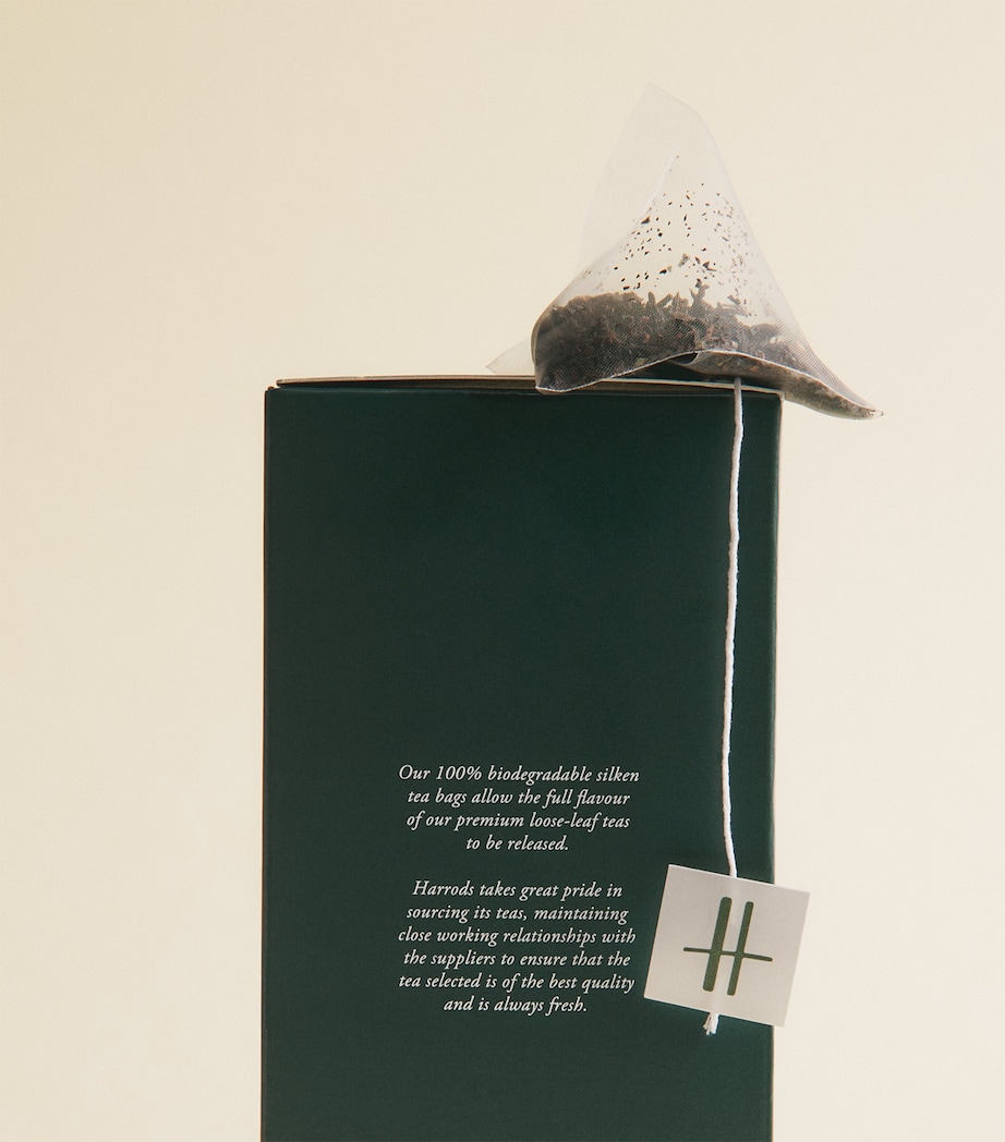 Harrods The Tea Time Treats Hamper Image 3