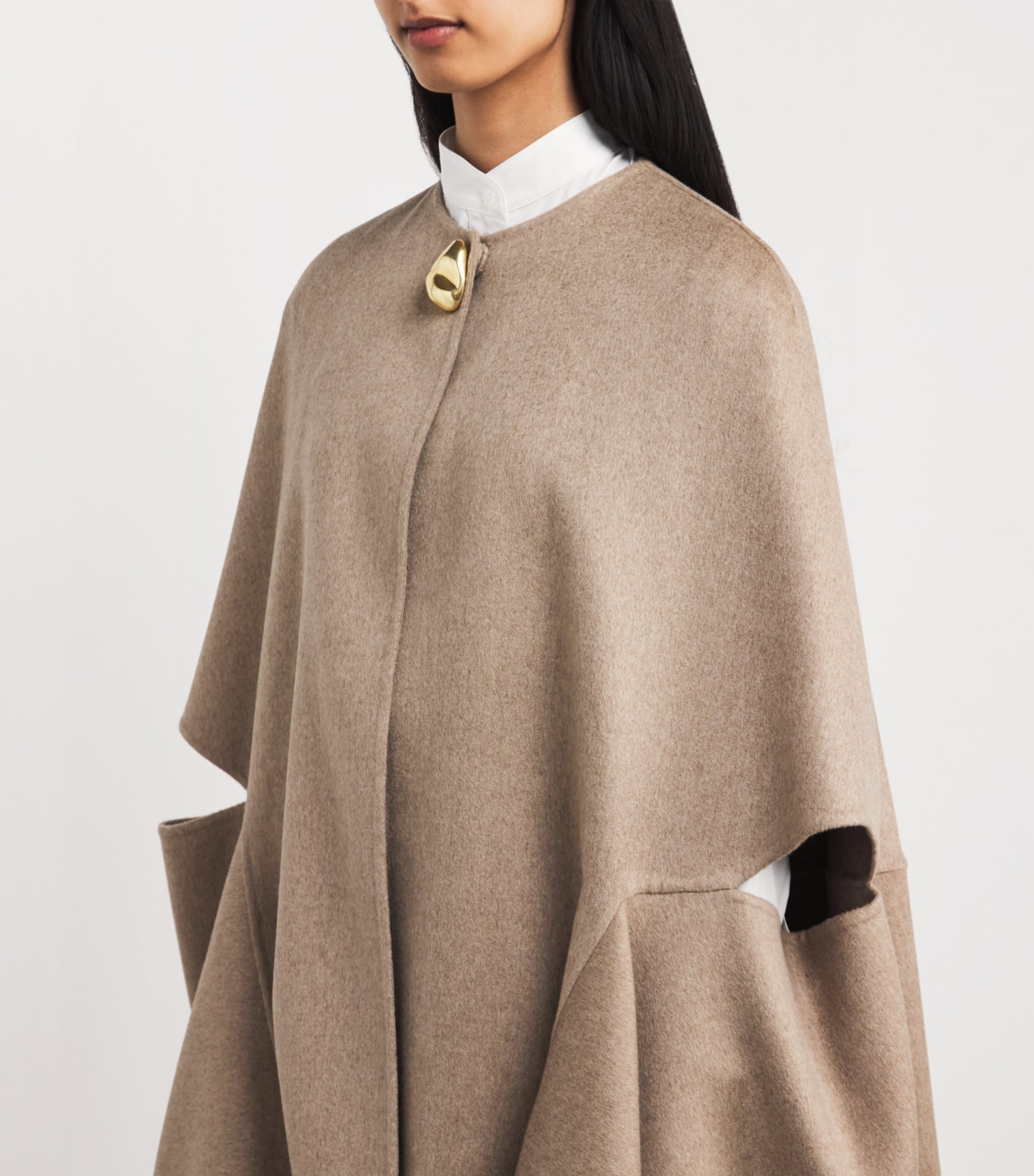 Cashmere Cut-Out Cape VR3 BROWN Image 6