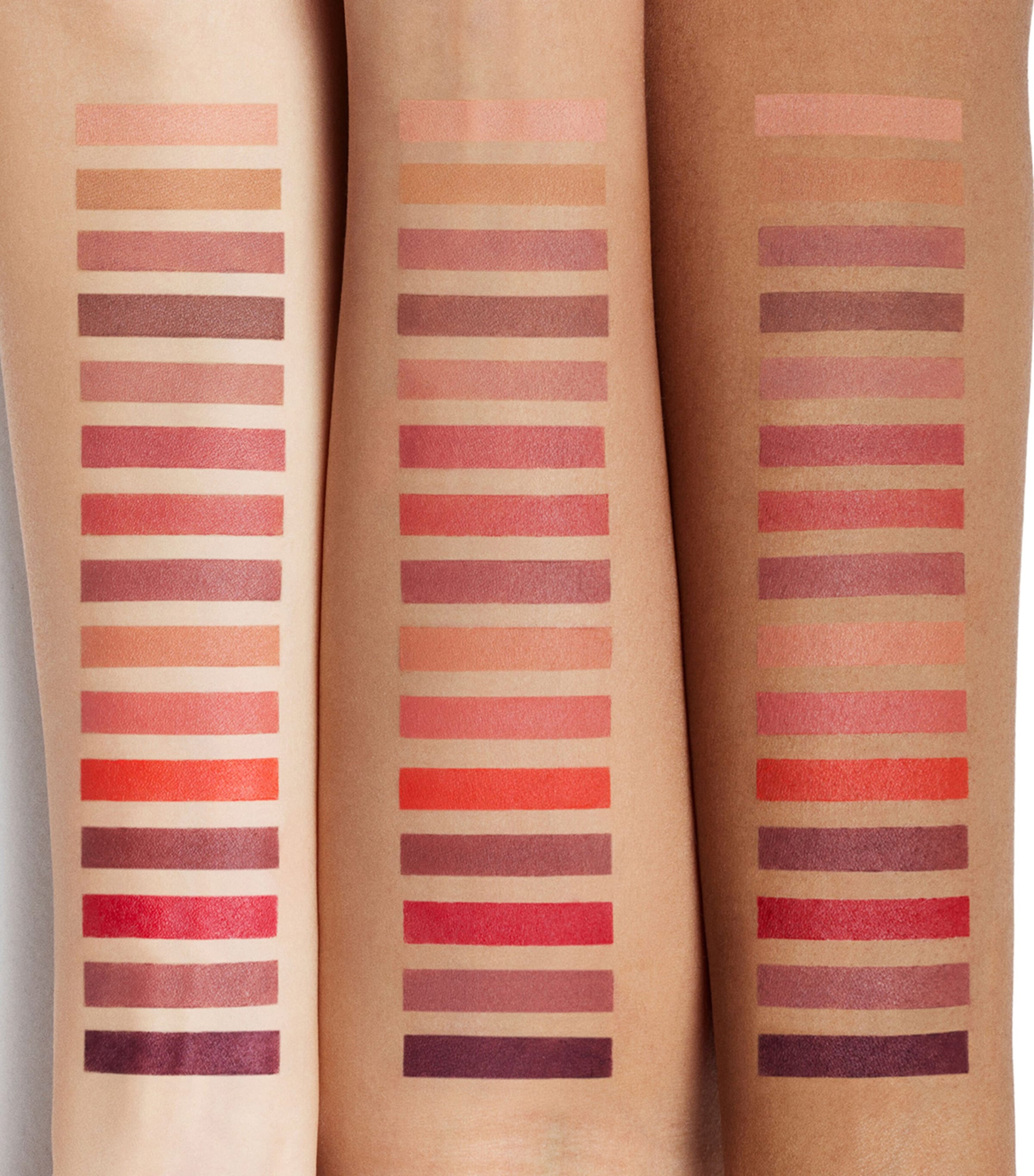 Caviar Smoothing Matte Lipstick - Refill  402 DEEP ROSEWOOD Image 4