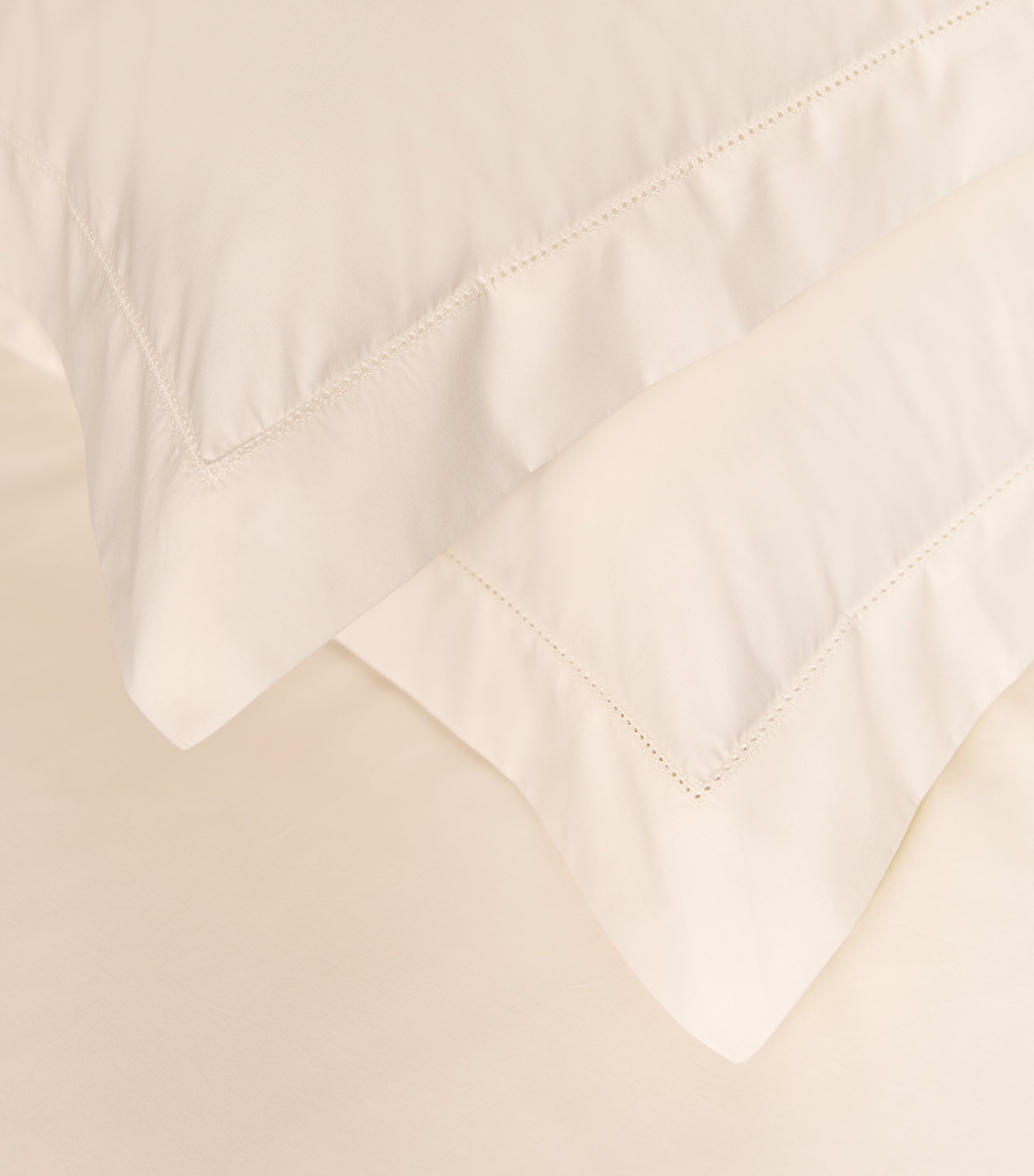 Harrods of London Cadogan Super King Duvet Cover Set (260cm x 220cm) Ivory Image 6