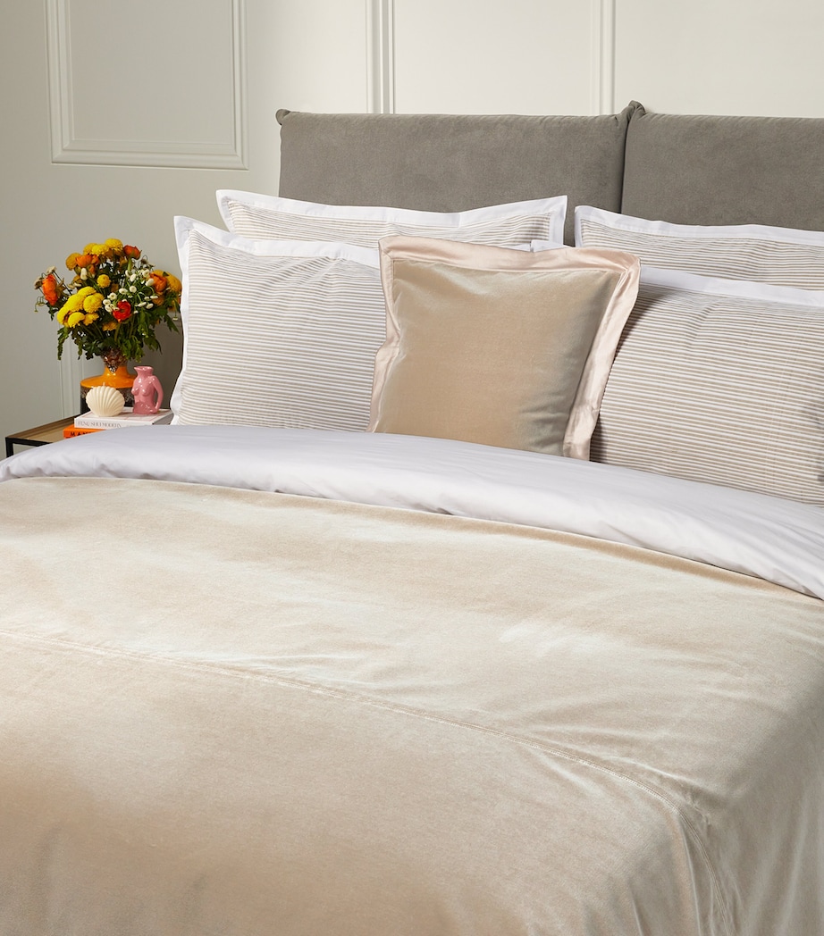 Amalia Cirrus Super King Bedspread (250cm x 260cm) Sand Image 3
