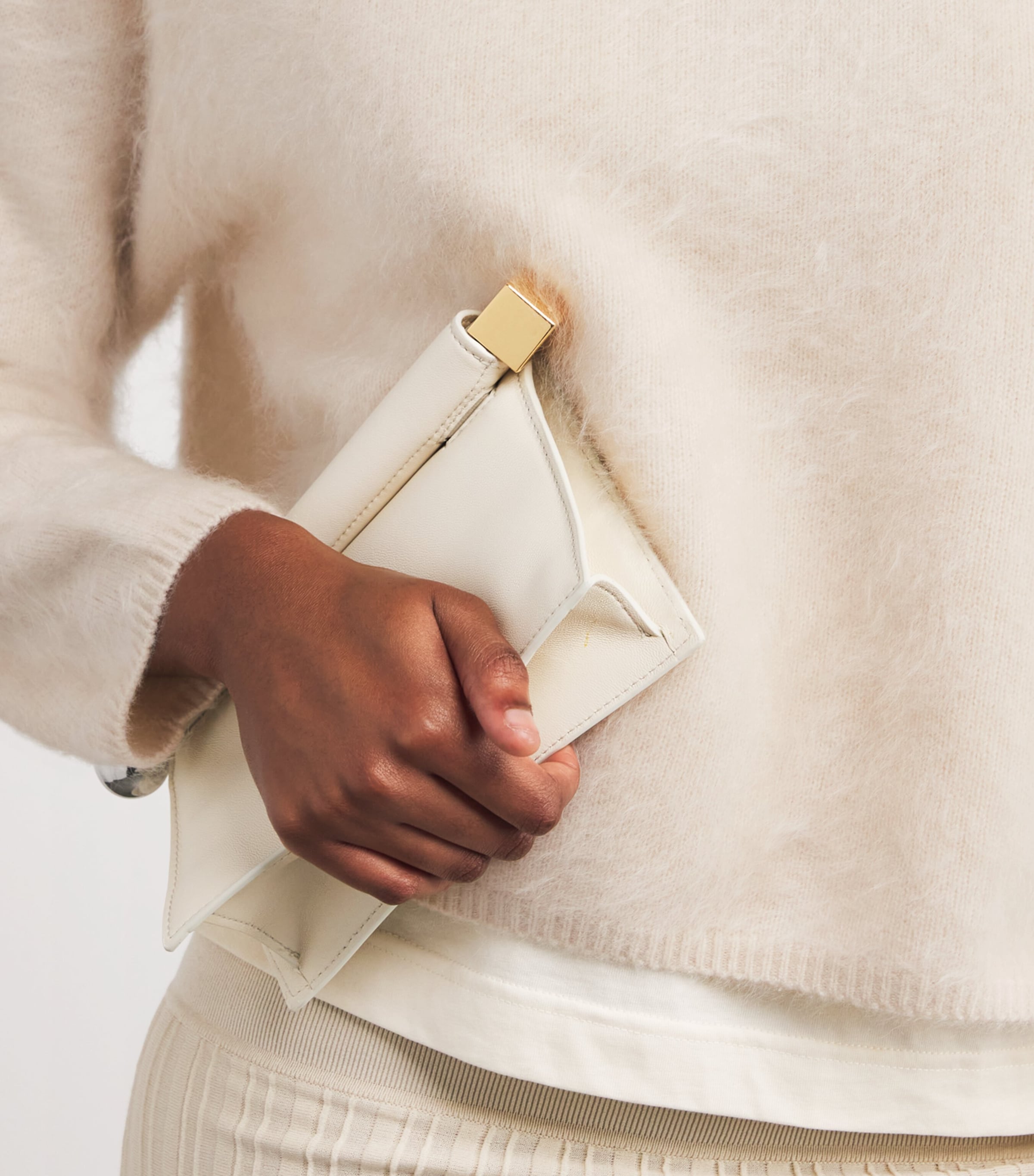 Brushed Cashmere Crew-Neck Sweater CHALK Image 6