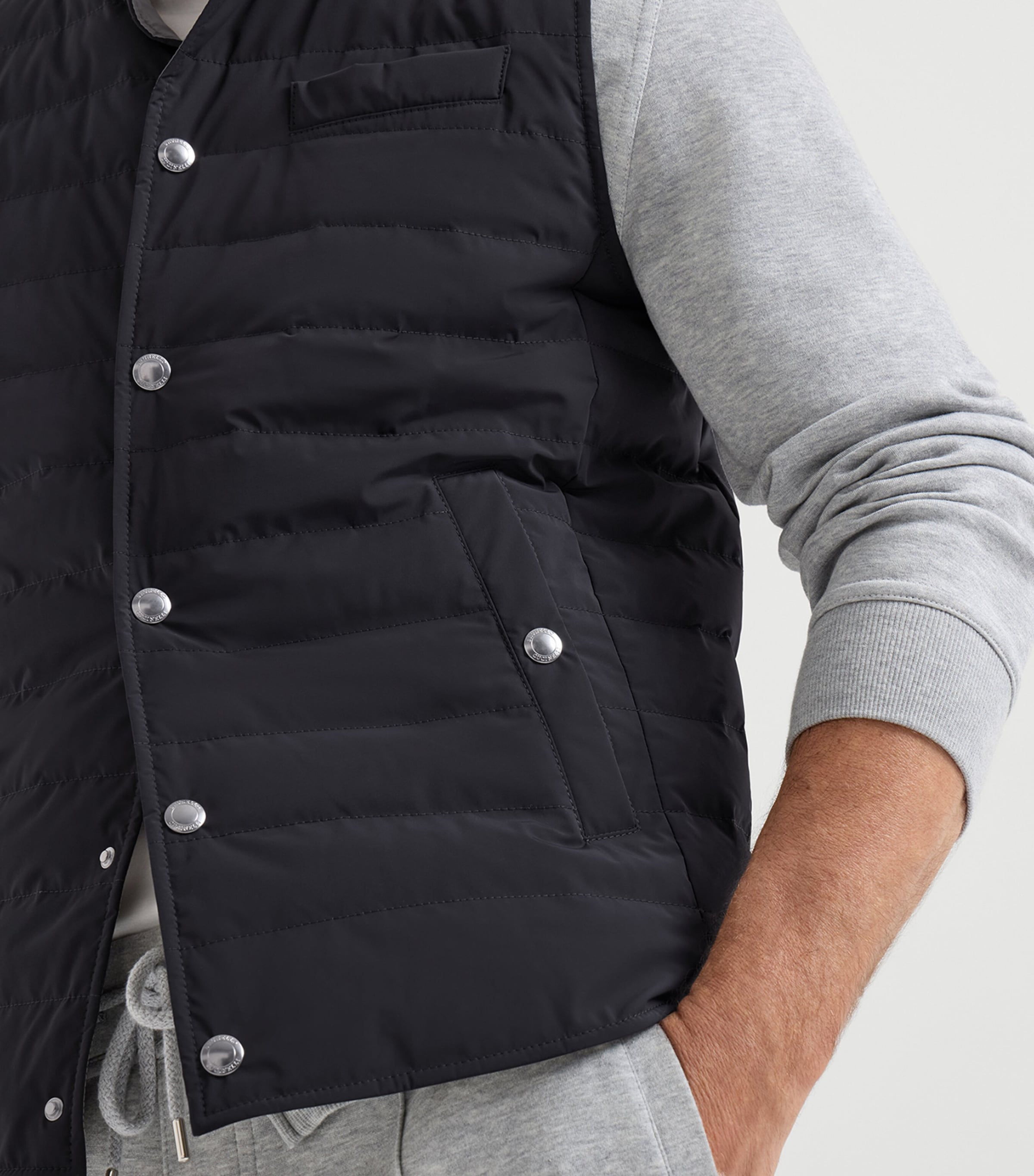 Brunello Cucinelli Mens Bonded Taffeta Down Gilet Image 6