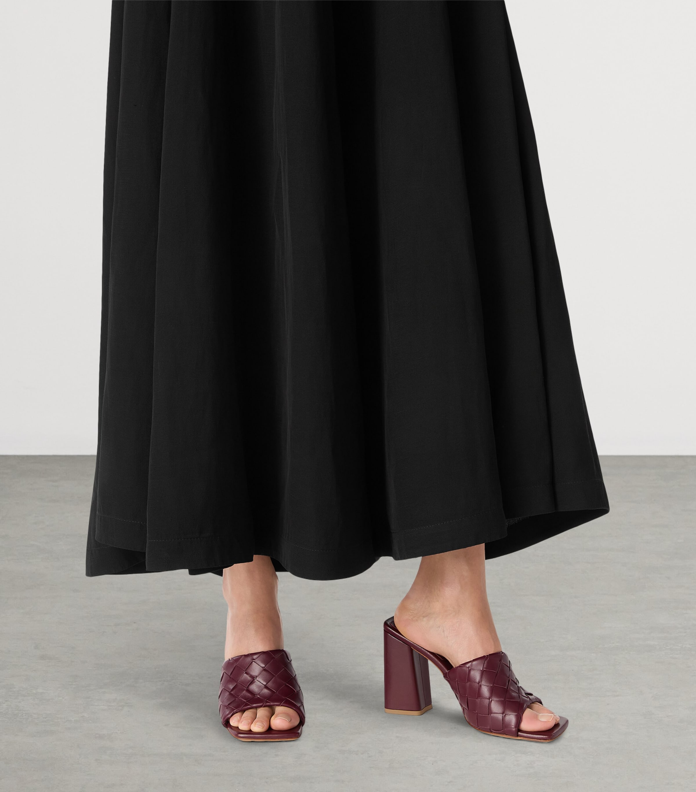 Lambskin Intrecciato Heeled Mules 85 2240 Image 2