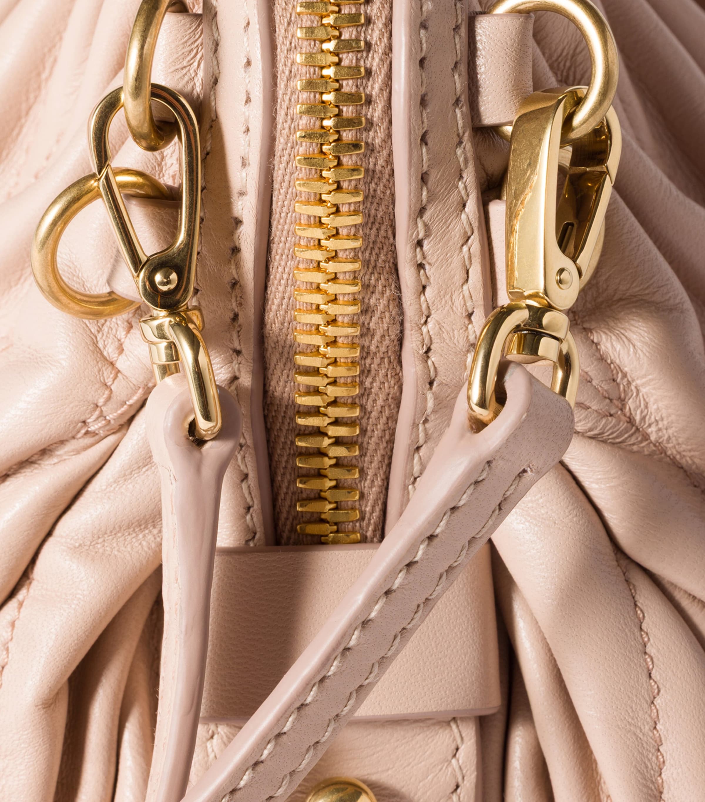 Matelassé Leather Clutch Bag F0236 Image 5