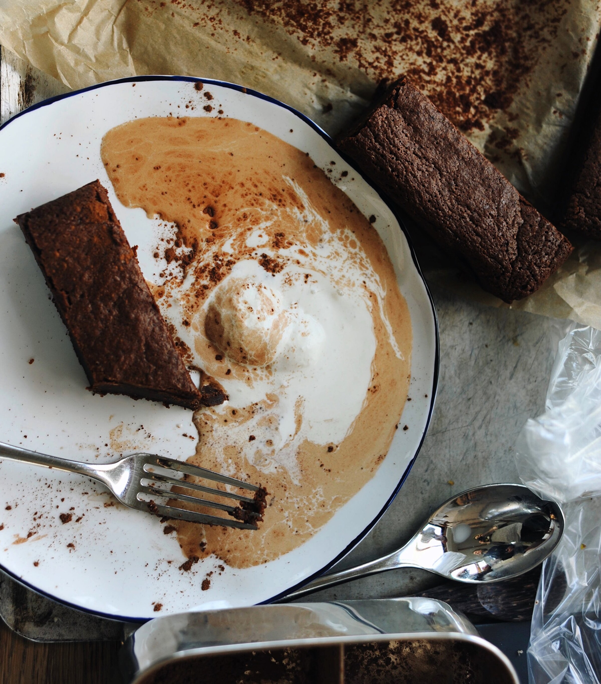 Set of 4 Cobalt Side Plates (24cm) COBALT (BLUE) Image 5