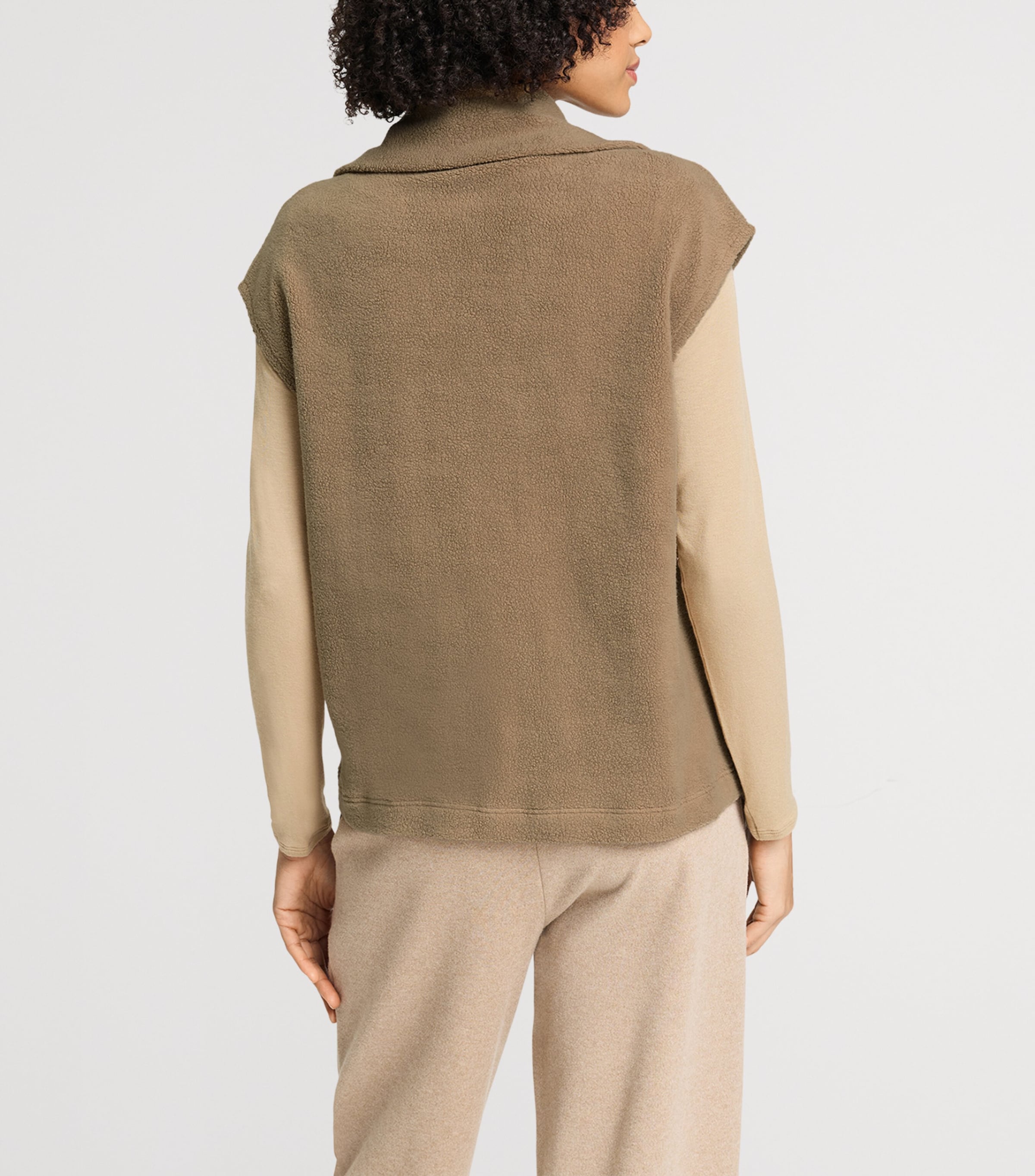 Hanro Womens Fleece Gilet Suede Camel Image 5