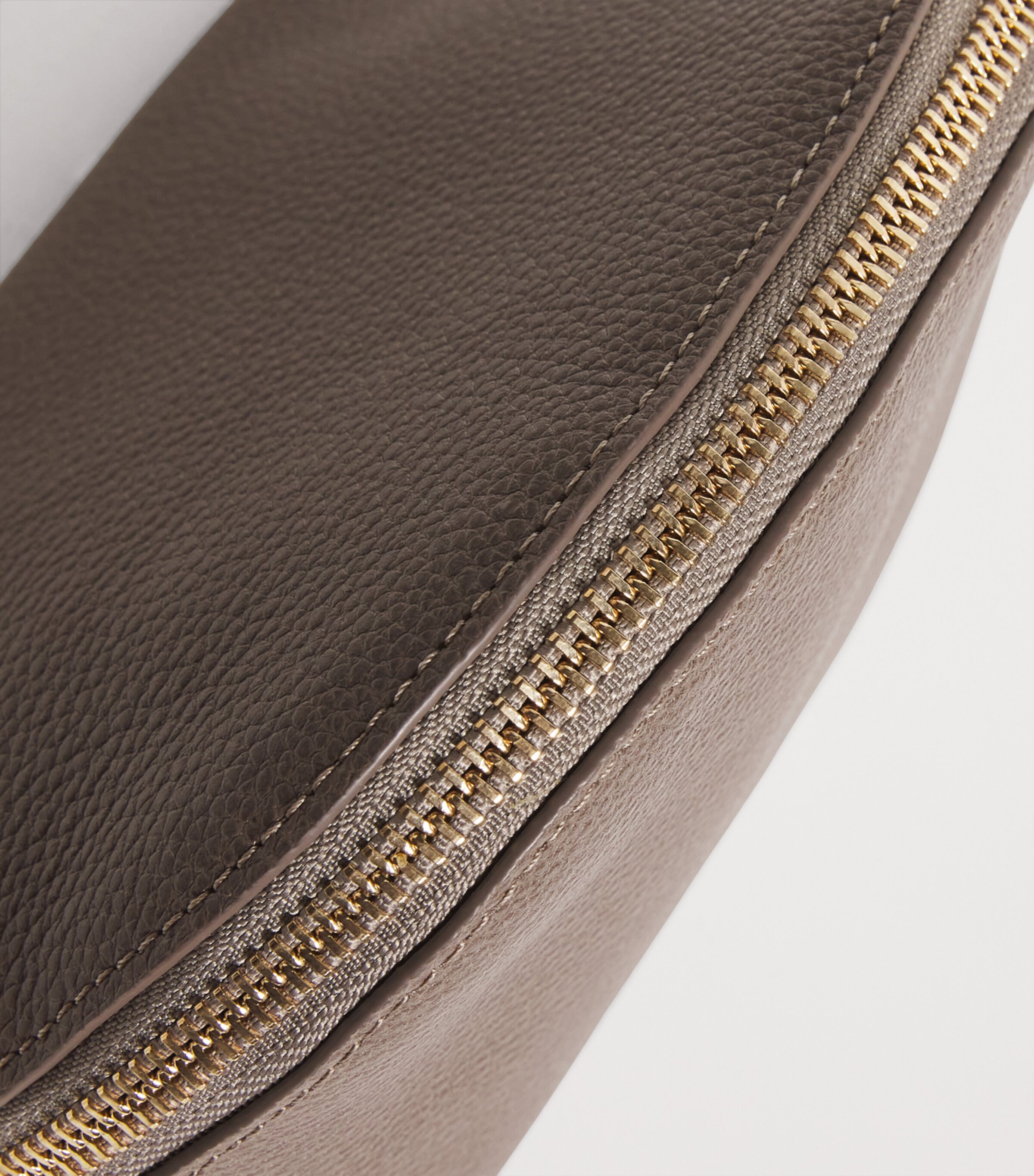 Longchamp Leather Le Foulonné Pouch Taupe Image 4