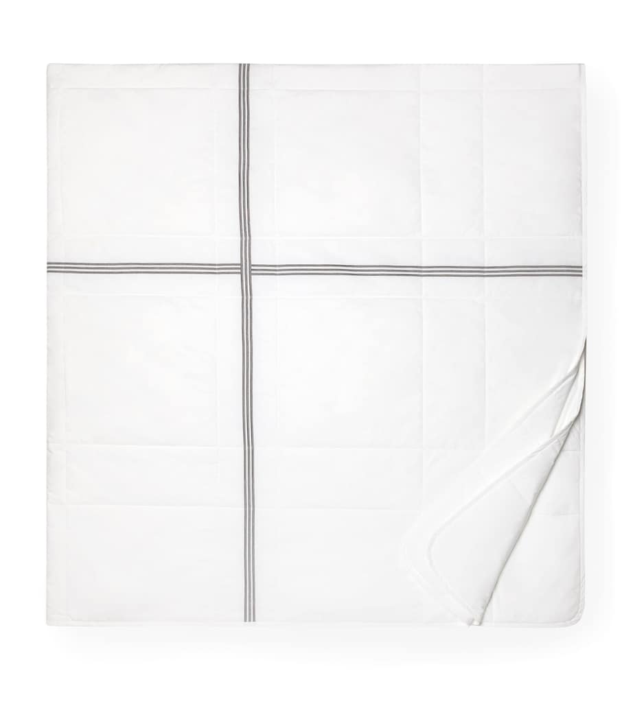 Pratesi Tre Righe Super King Quilt (290cm x 260cm) Wht/charcoal Image 1