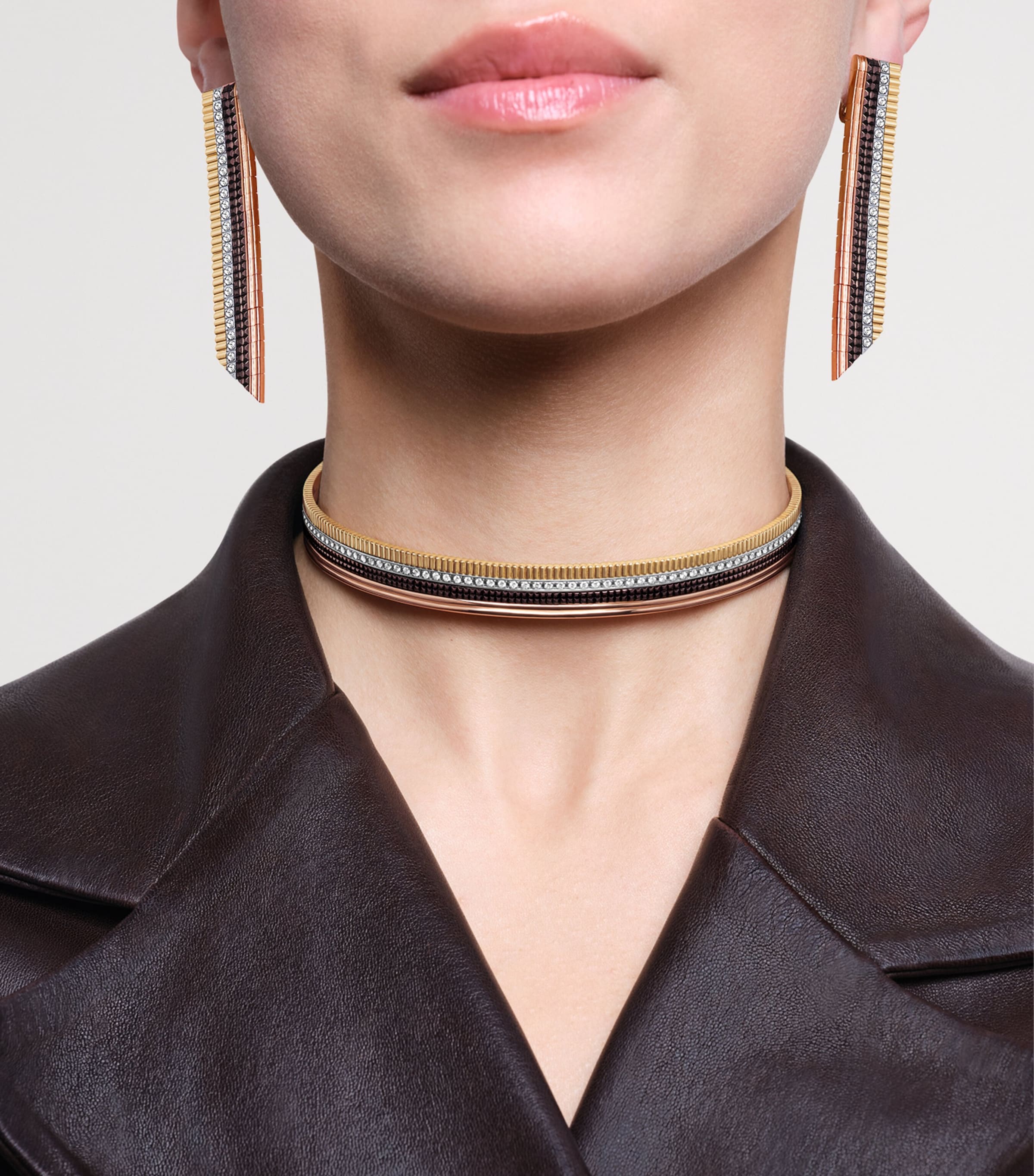 Mixed Gold and Diamond Quatre Classique Pendant Earrings YELLOW GOLD Image 2