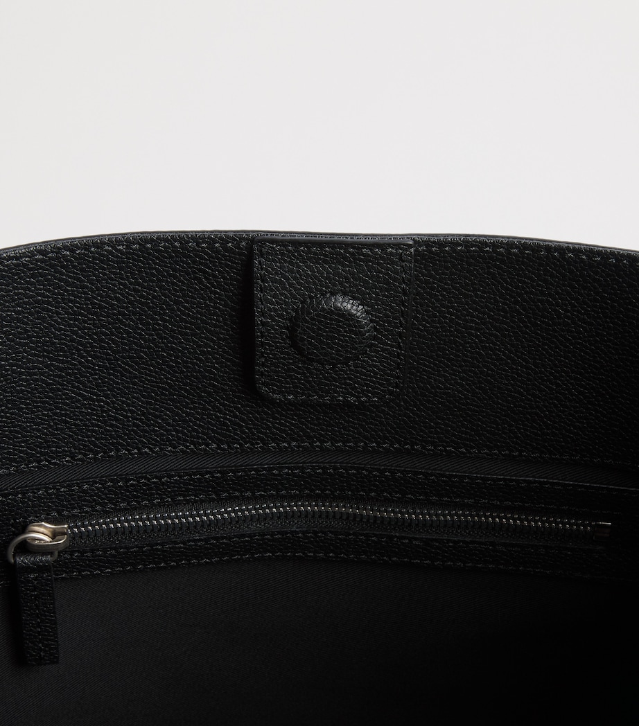 System Leather Anchor Shoulder Bag Black Image 5