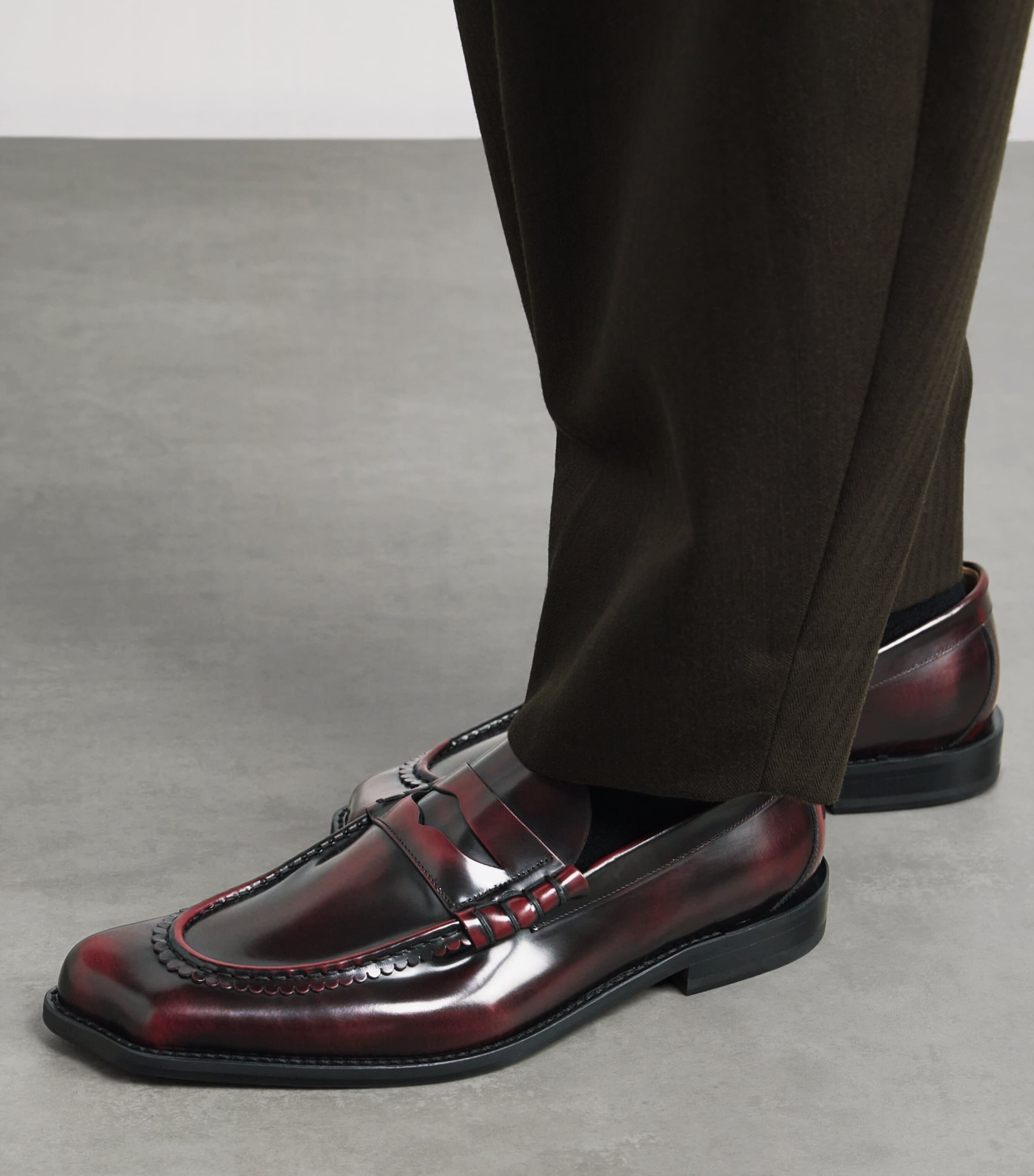 Patent Leather Coin Loafers I411 OXBLOOD Image 2