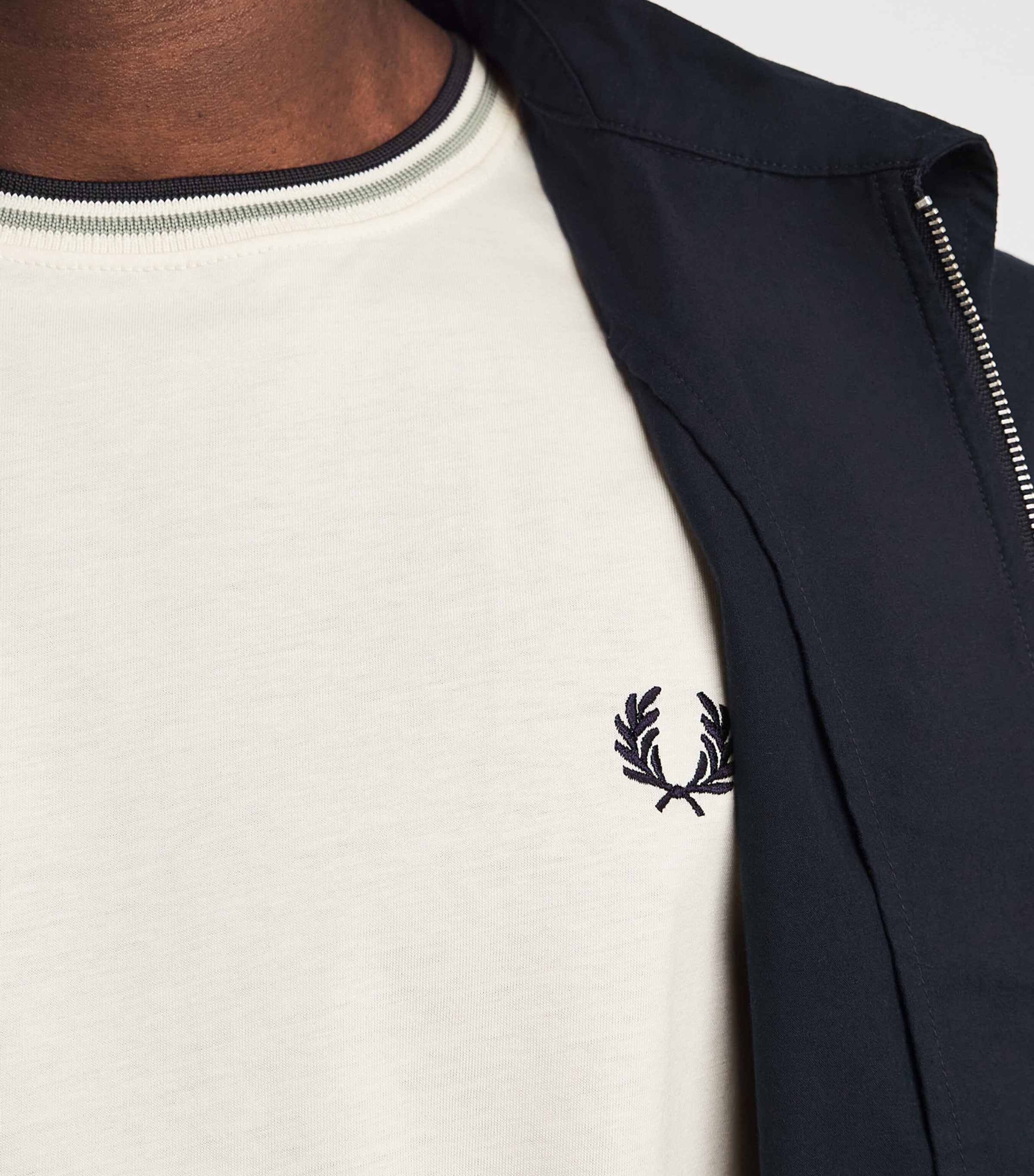 Fred Perry Mens Cotton Twin Tipped T-Shirt Ecr/seagrs/dkair Image 3