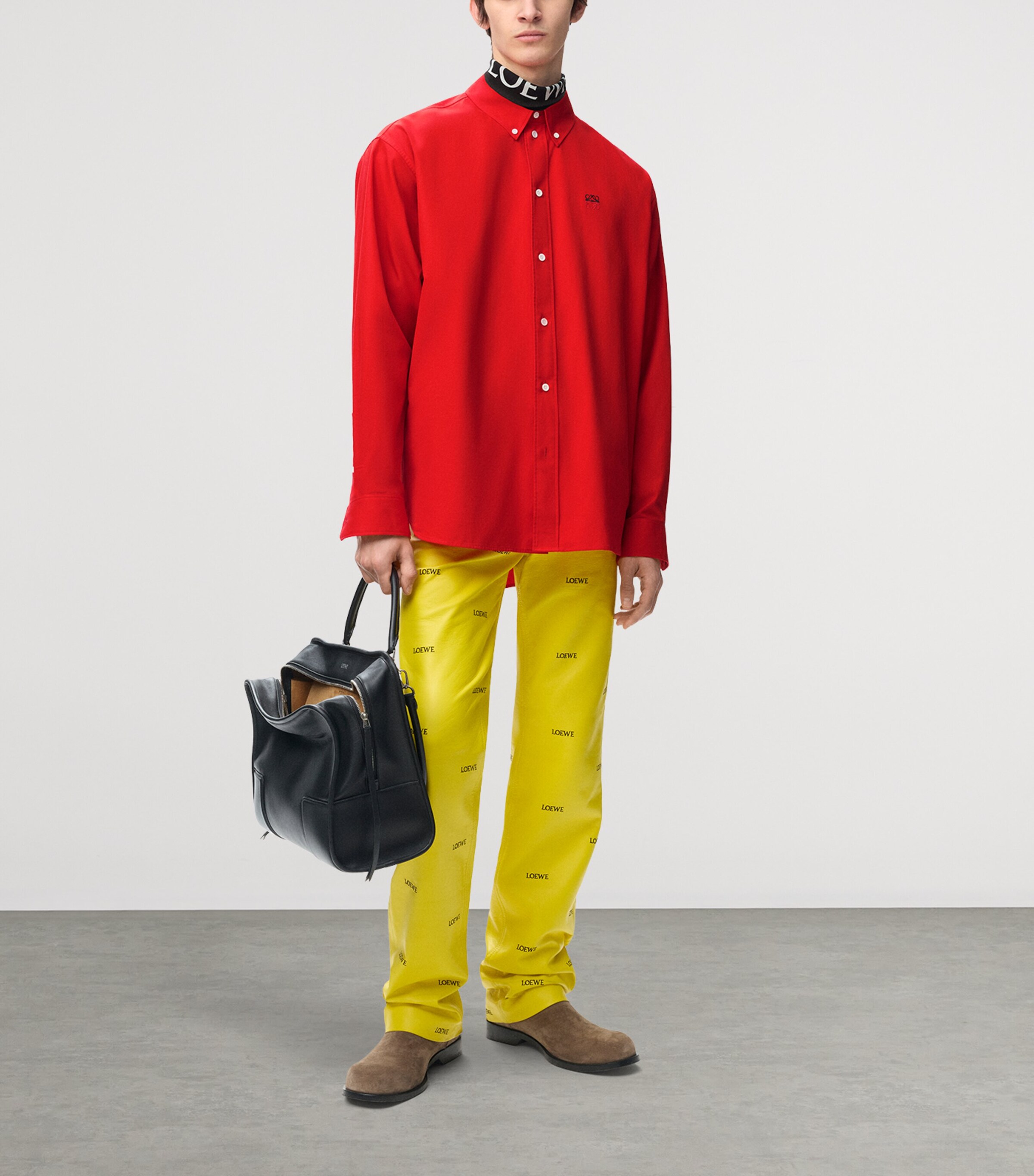 LOEWE Mens Cotton Anagram Embroidered Shirt Red Image 2