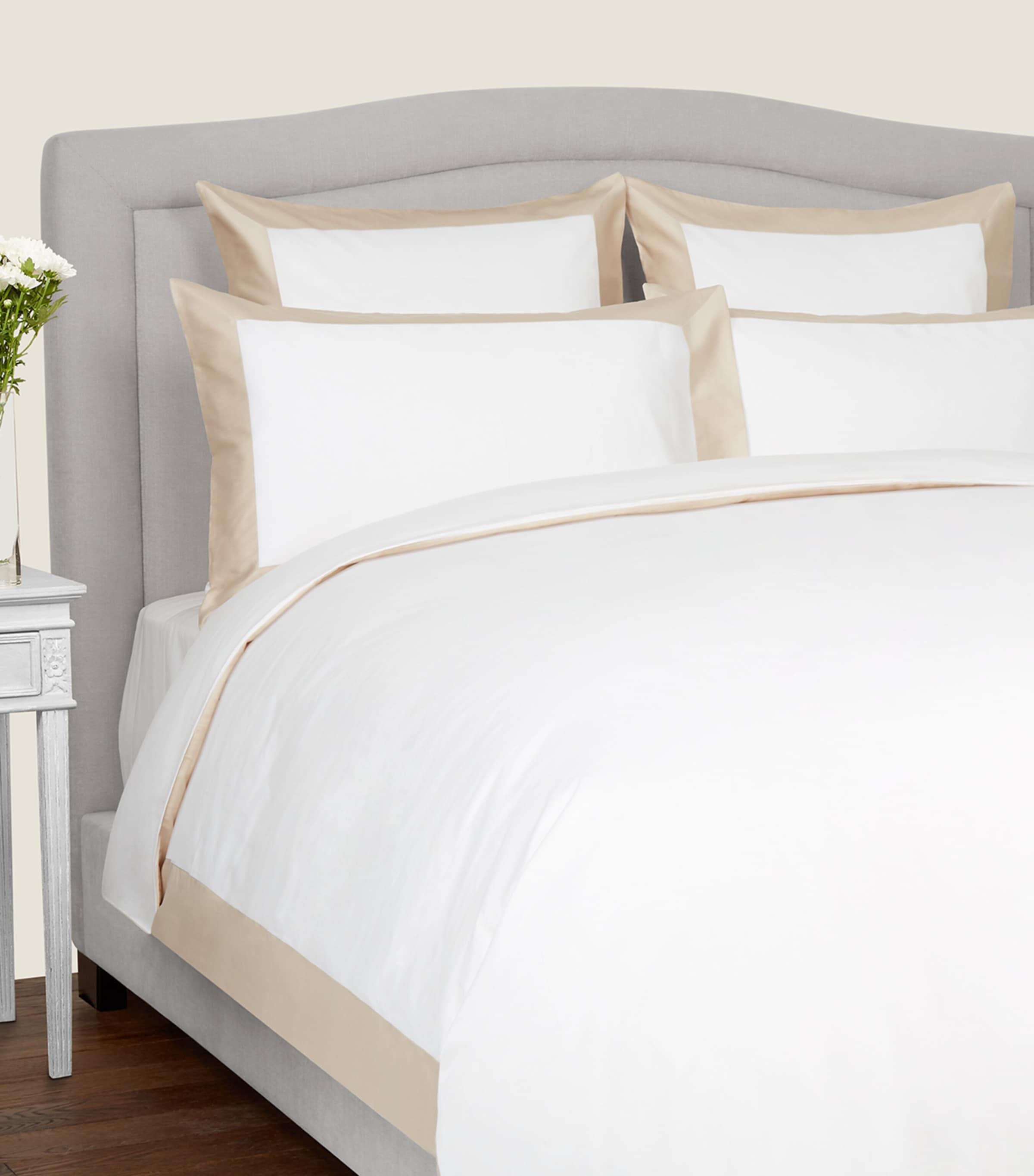 Frette Bold Square Pillowcase In Beige