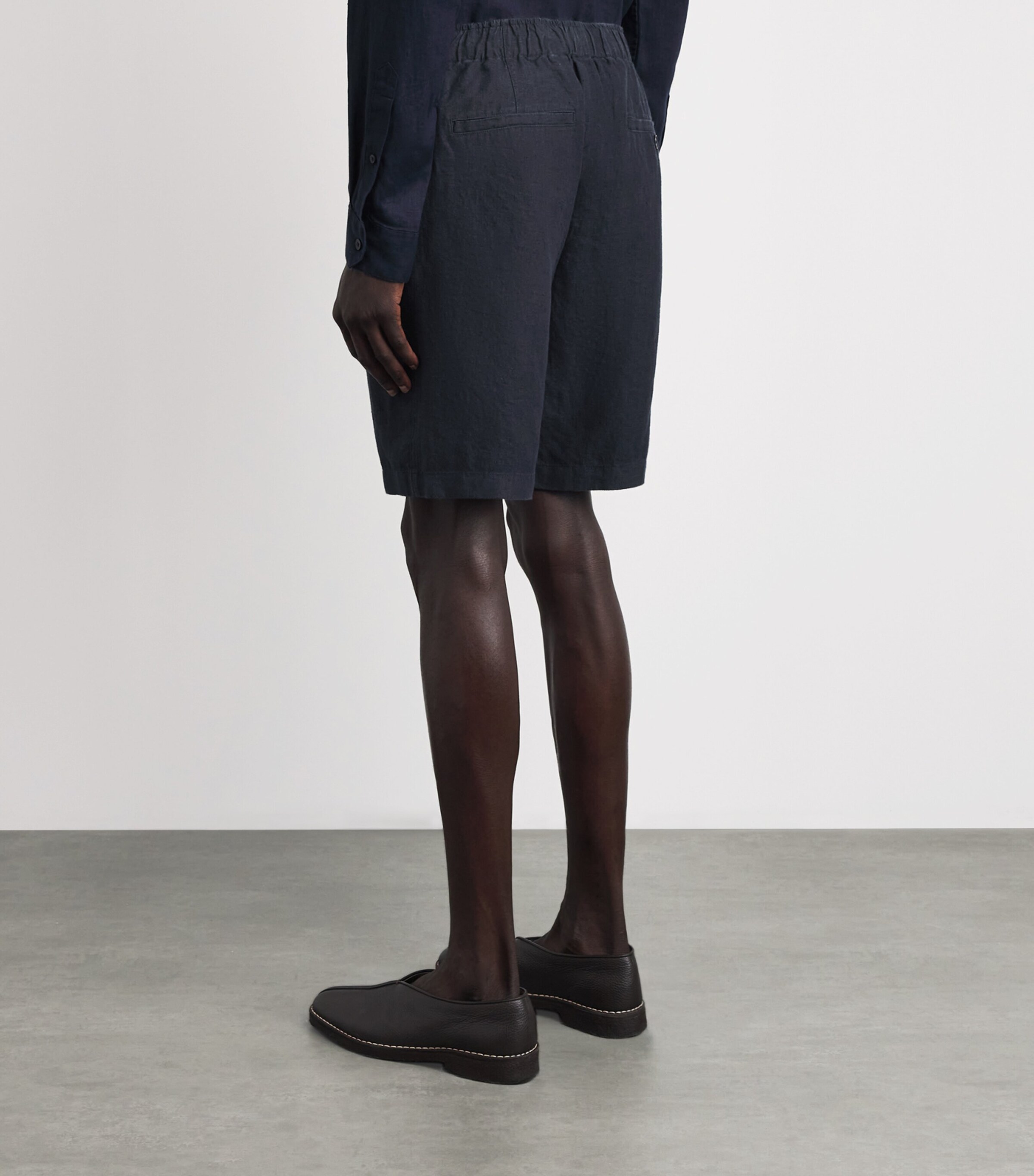 Vince Mens Linen Drawstring Shorts Coastal Image 5