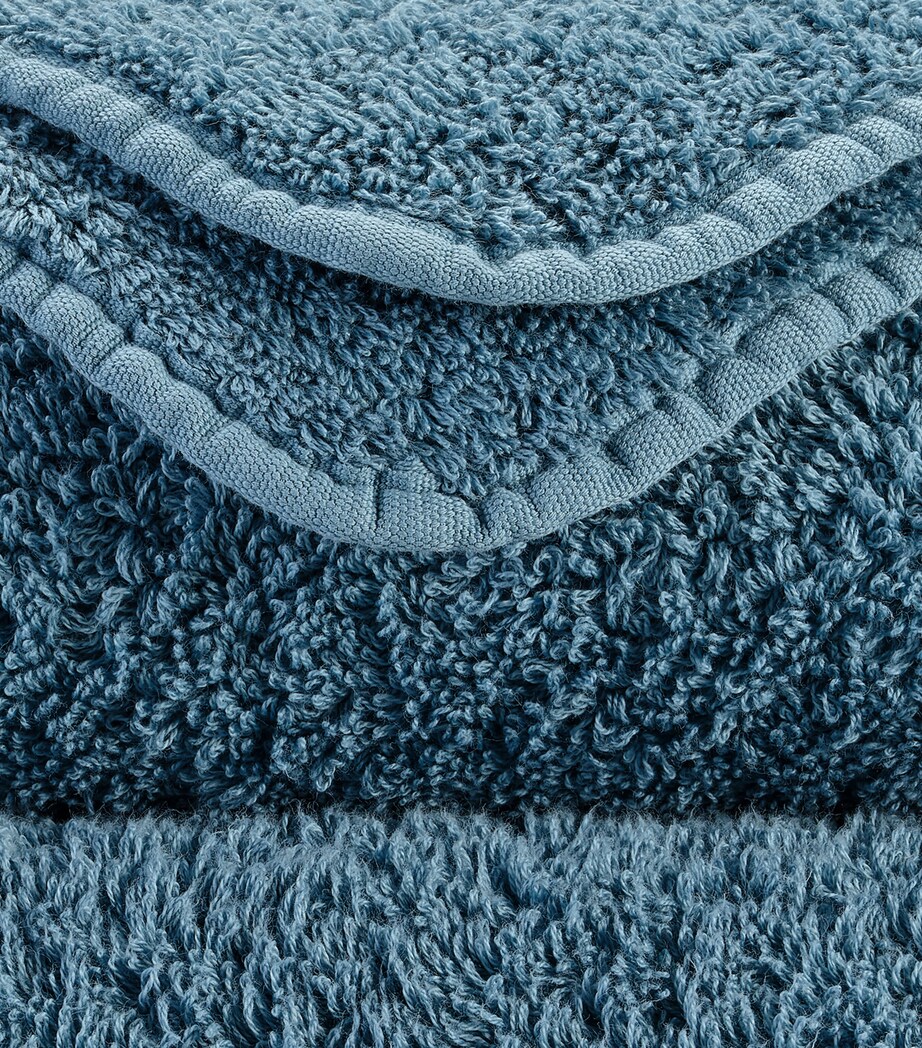 Abyss & Habidecor Egyptian Cotton Super Pile Hand Towel (55cm x 100cm) Blue Stone Image 3