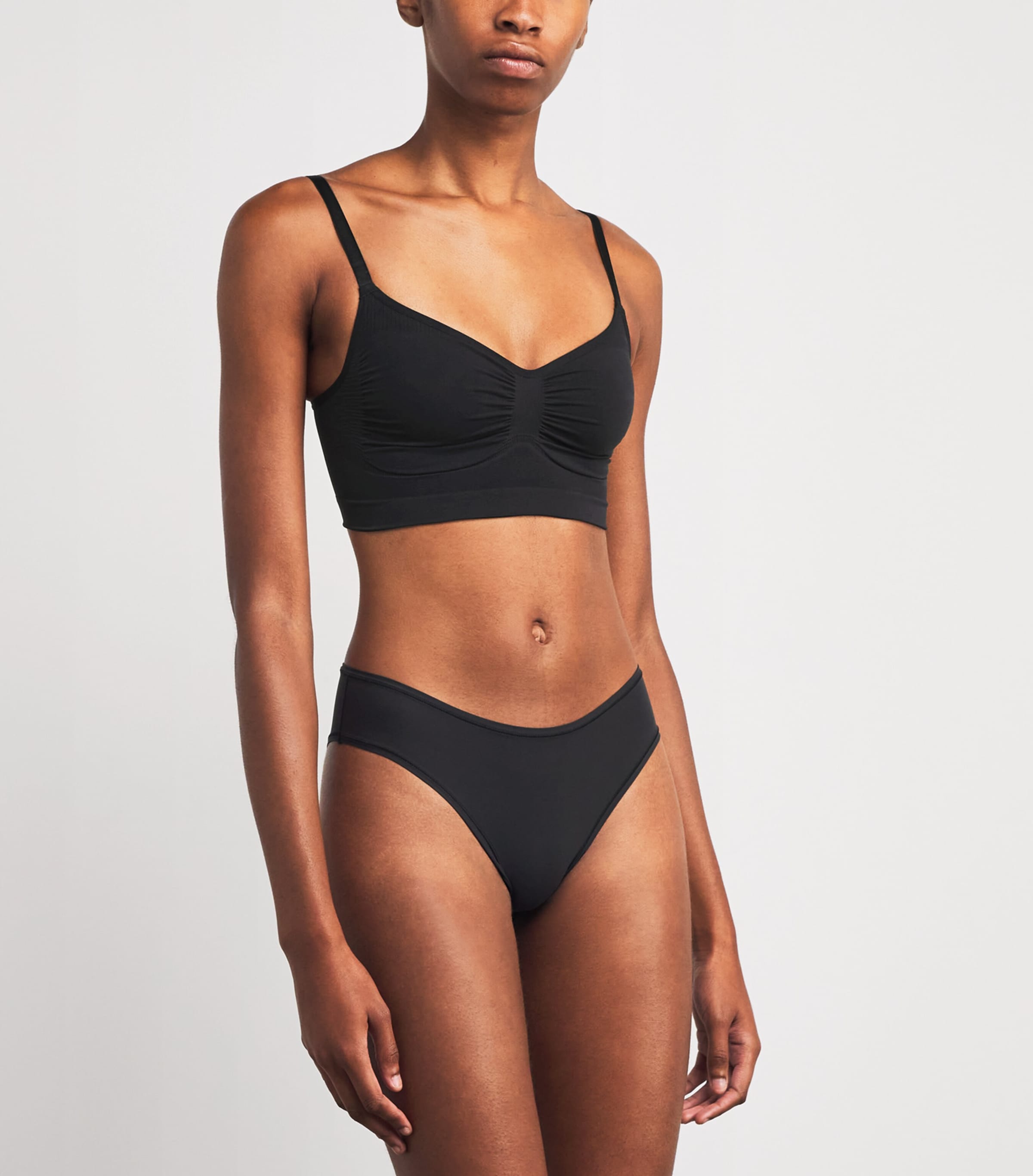 Fits Everybody Cheeky Brief ONYX Image 2