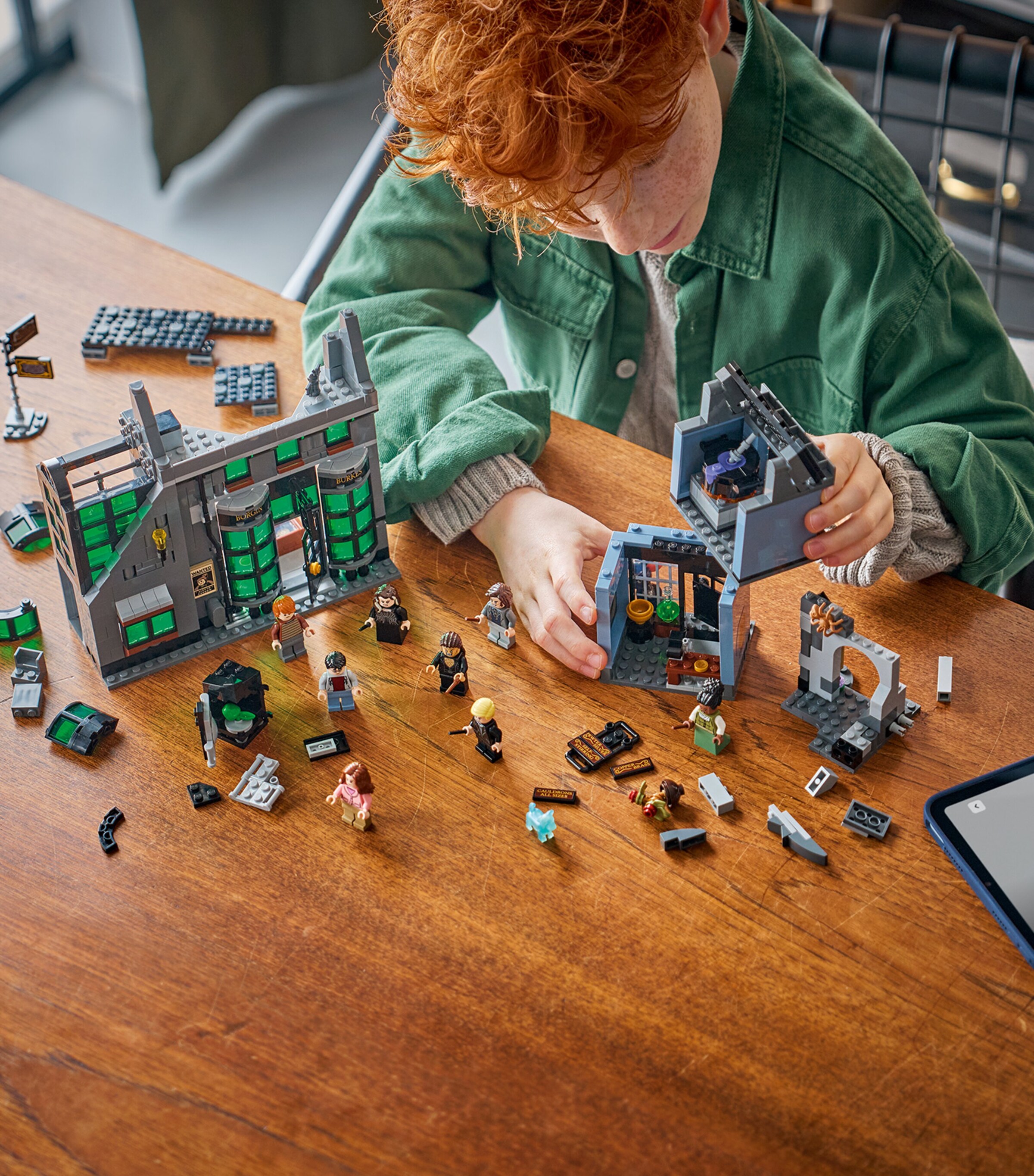 Lego Harry Potter Knockturn Alley Wizarding Shops 76471 Image 3