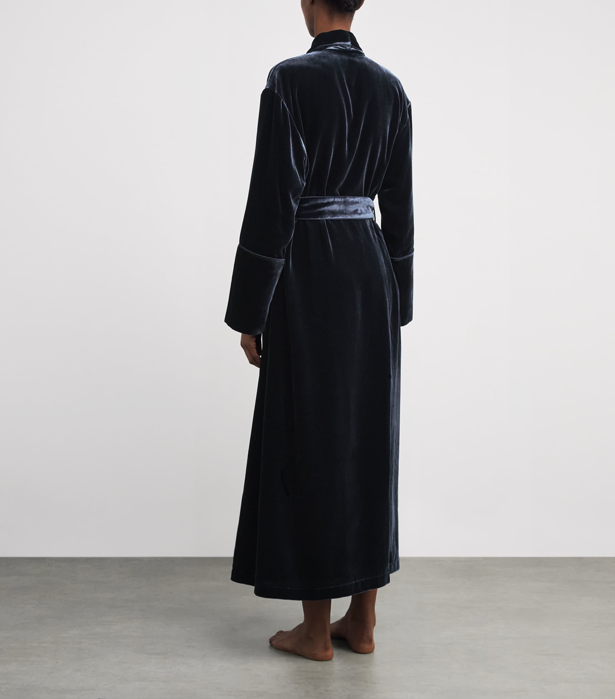 Velvet Capability Robe ECLIPSE Image 4